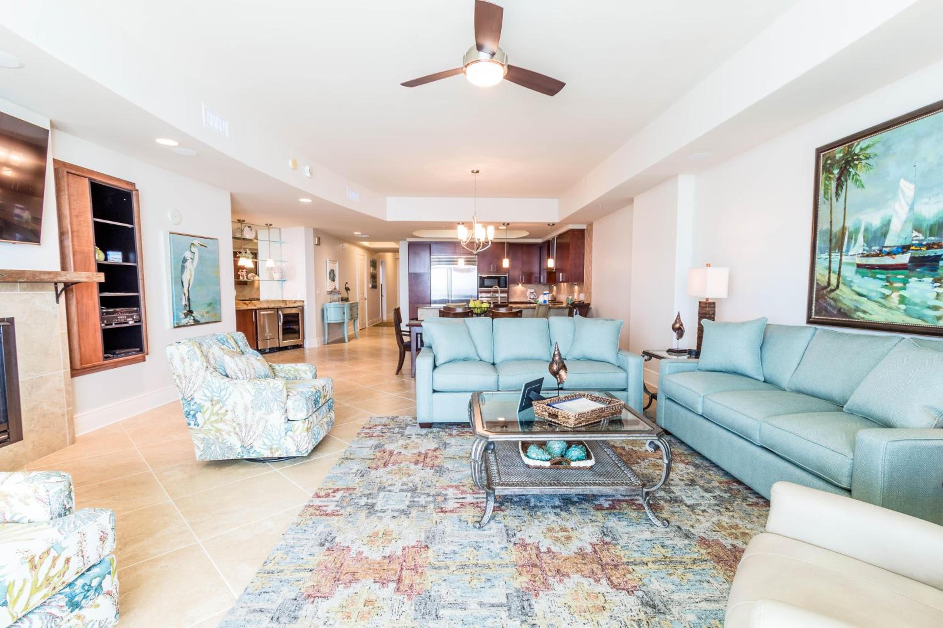Turquoise Place 1205C view 5