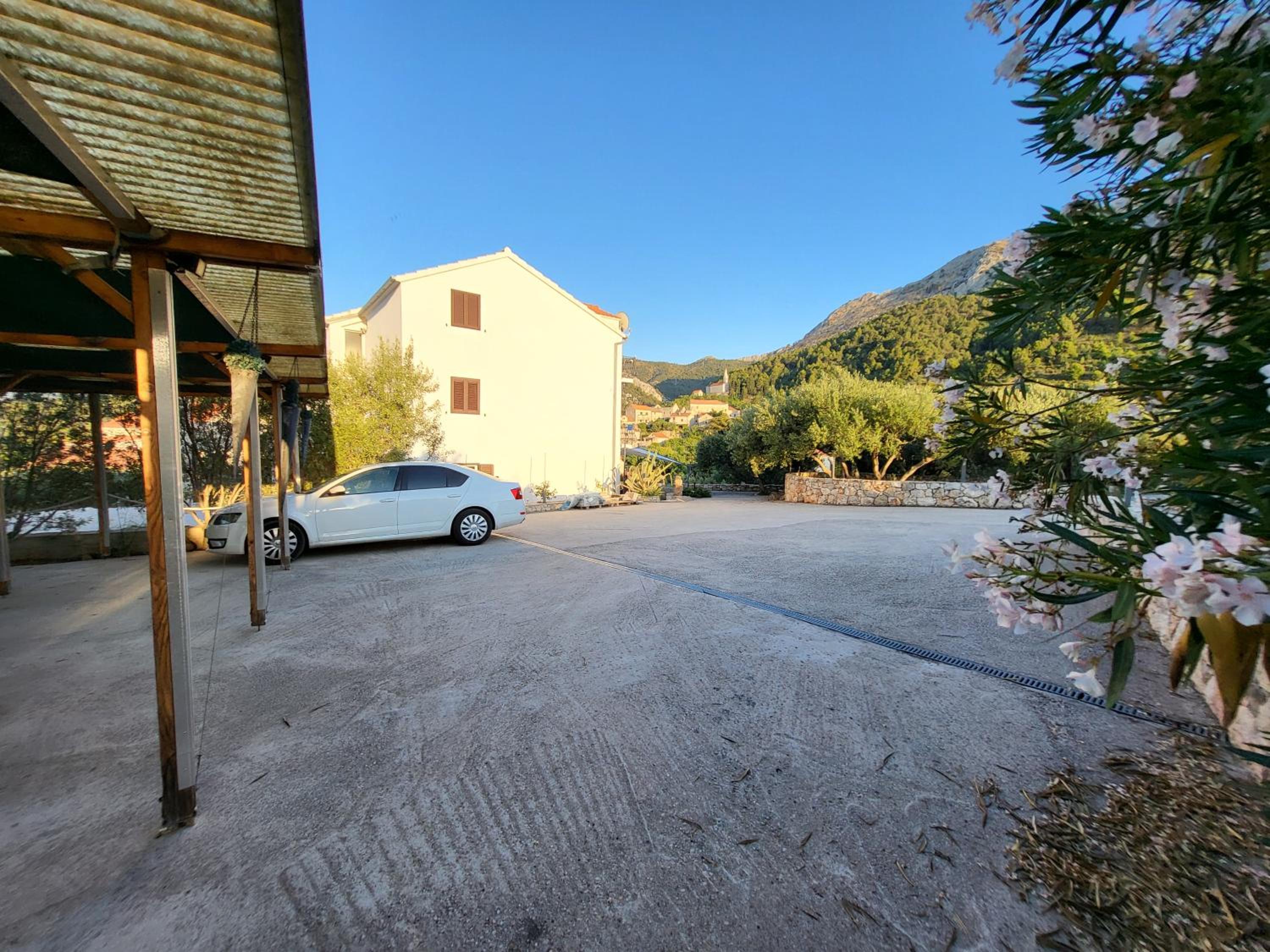Apartments Pitve
