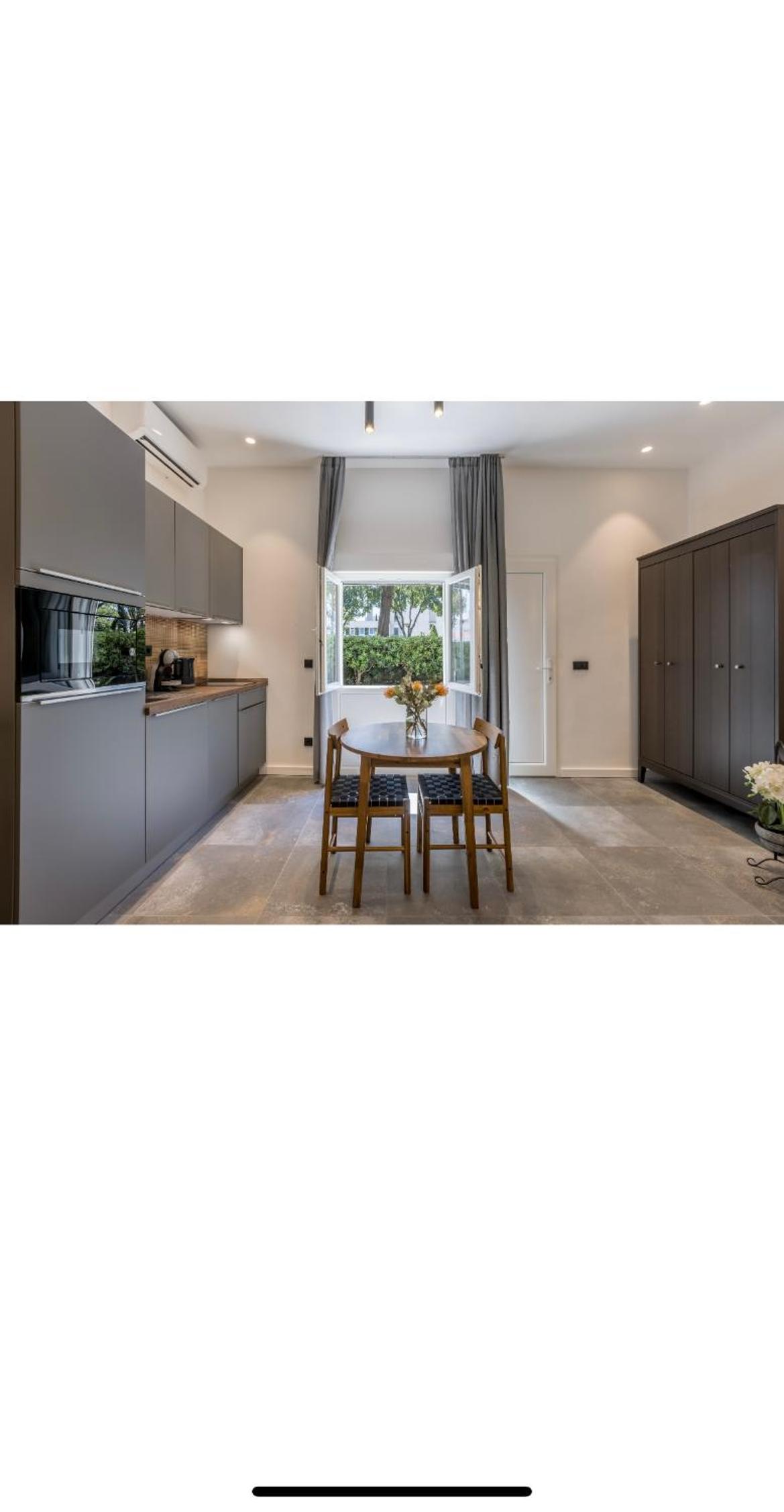 Split Vacations - Studio Nina - Property Image 3