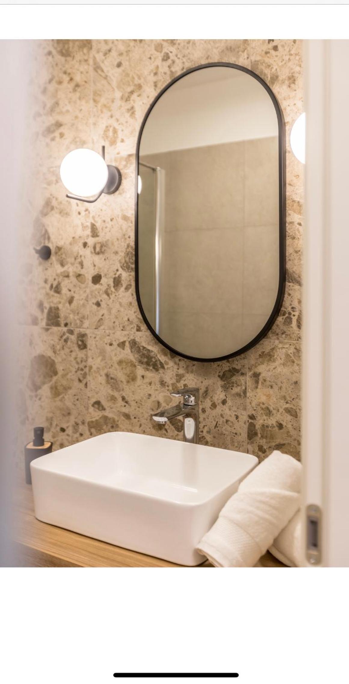 Split Vacations - Studio Nina - Property Image 4