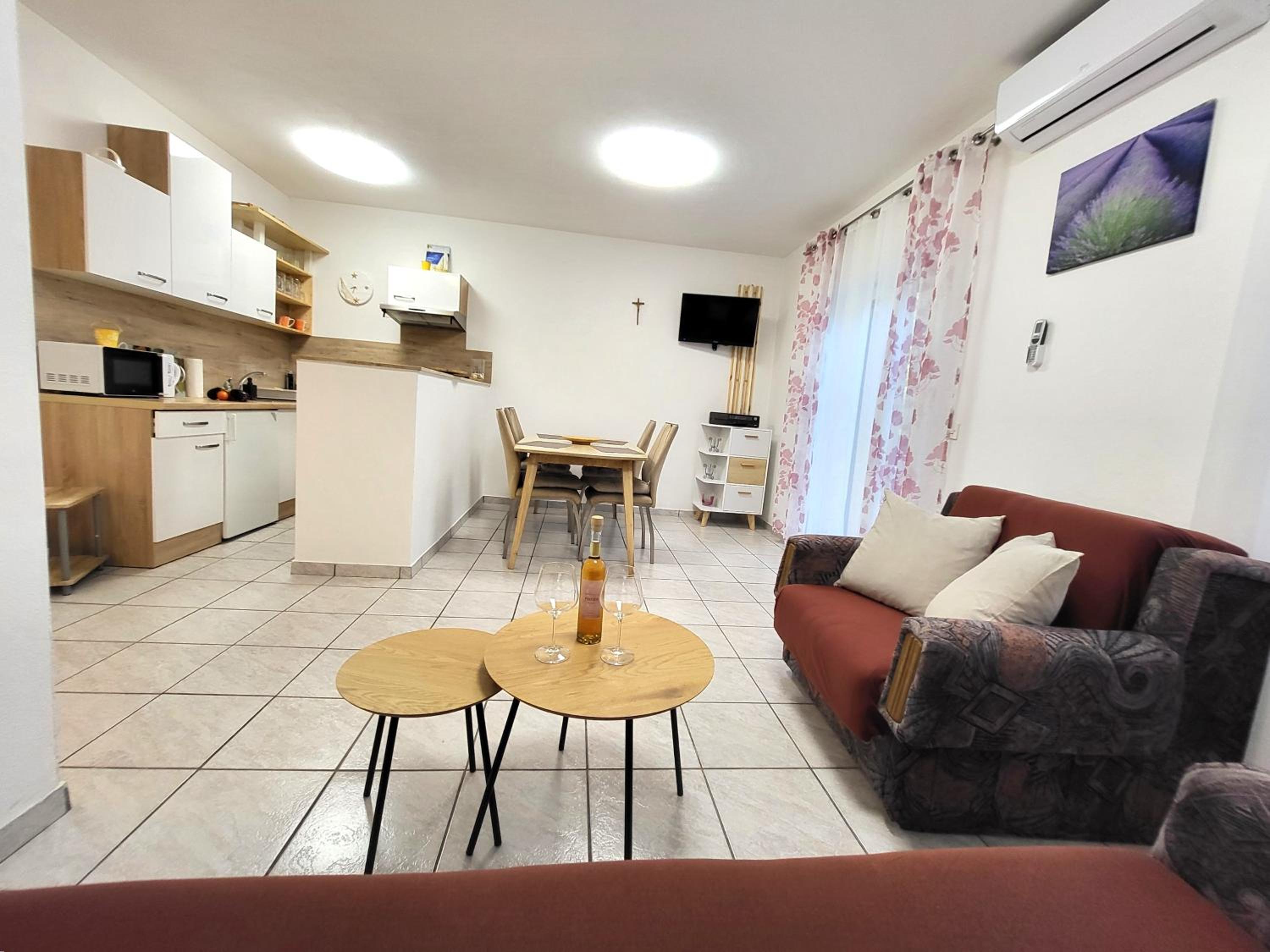 Apartments Pitve