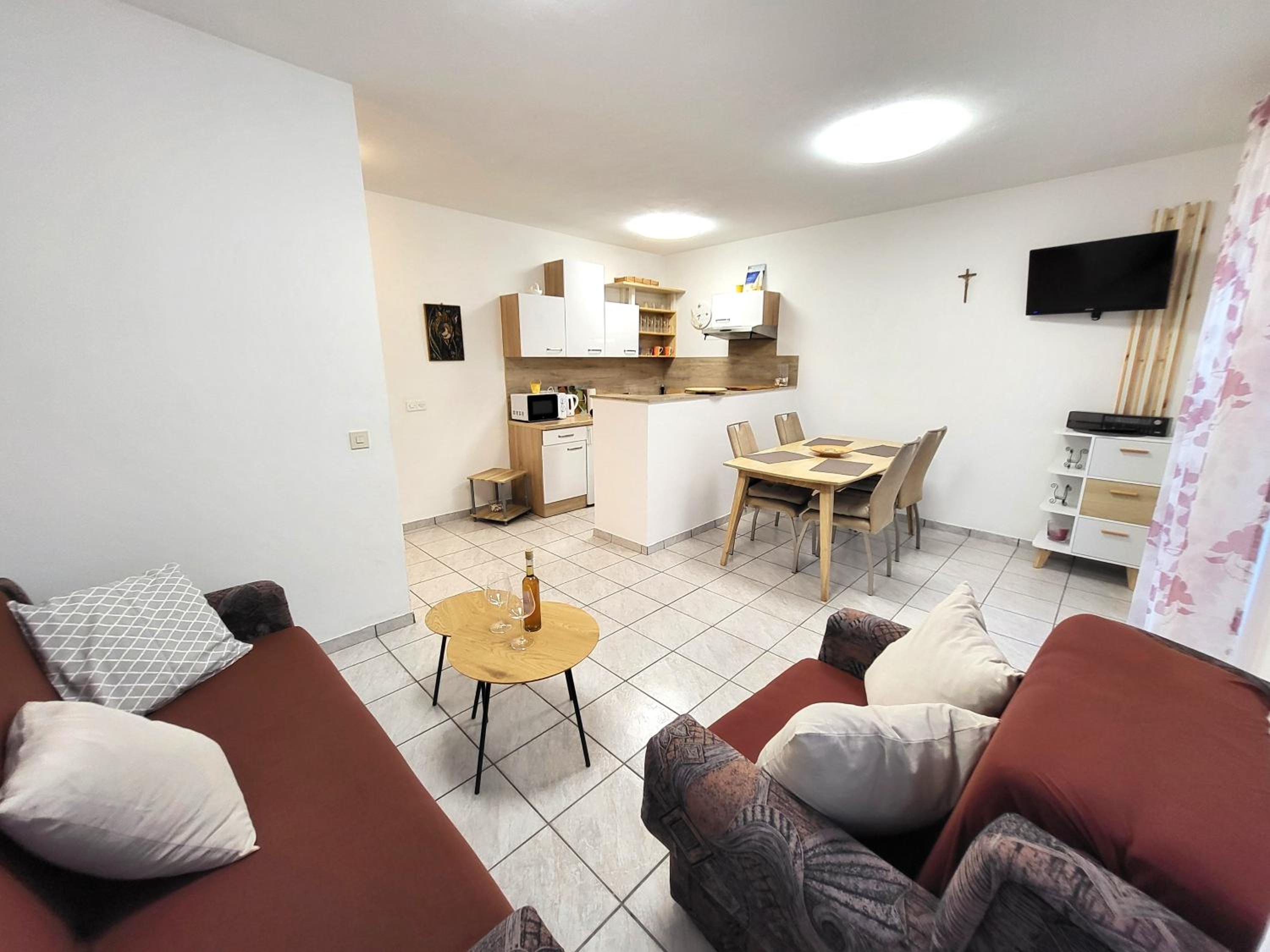 Apartments Pitve