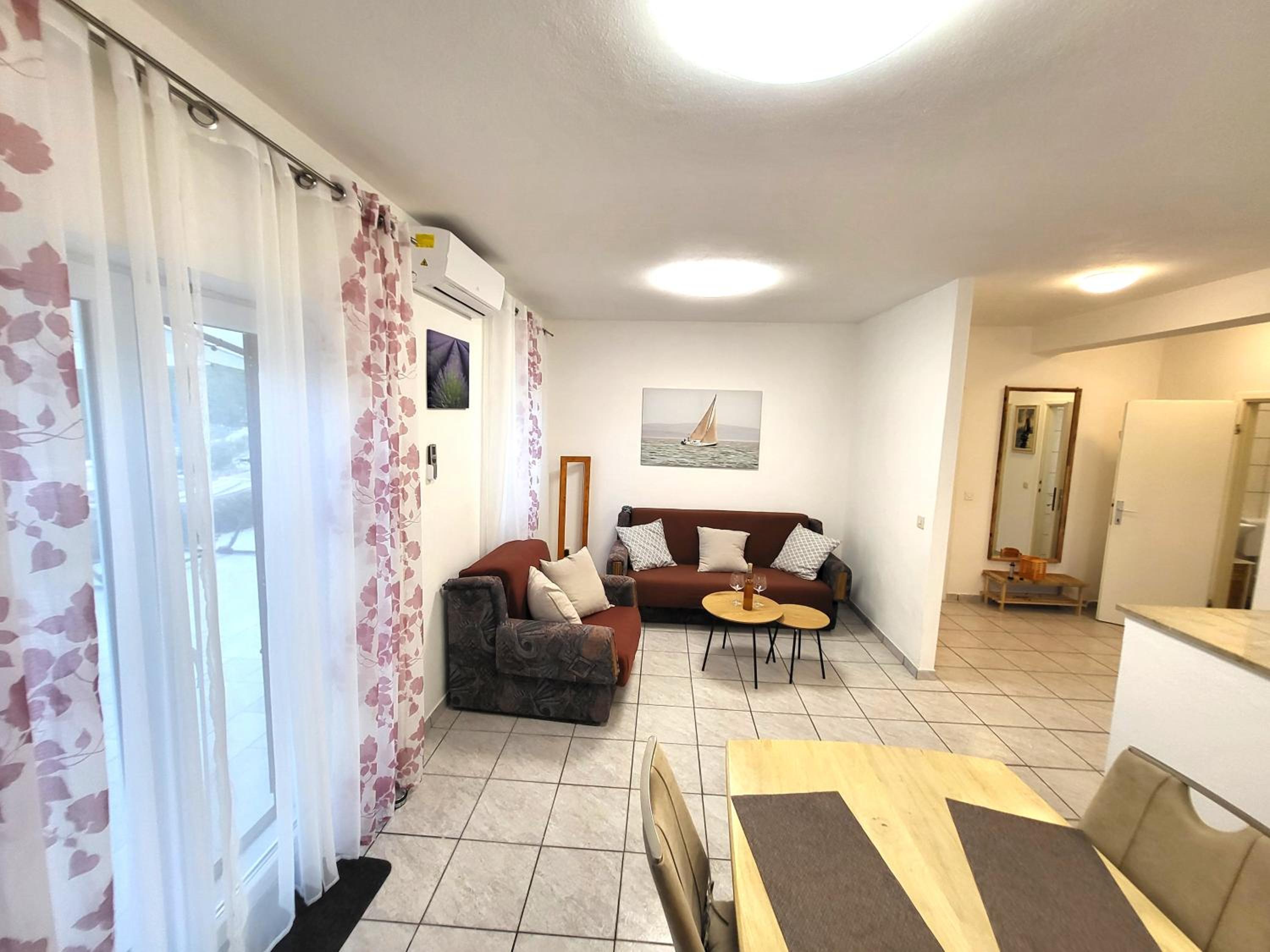 Apartments Pitve