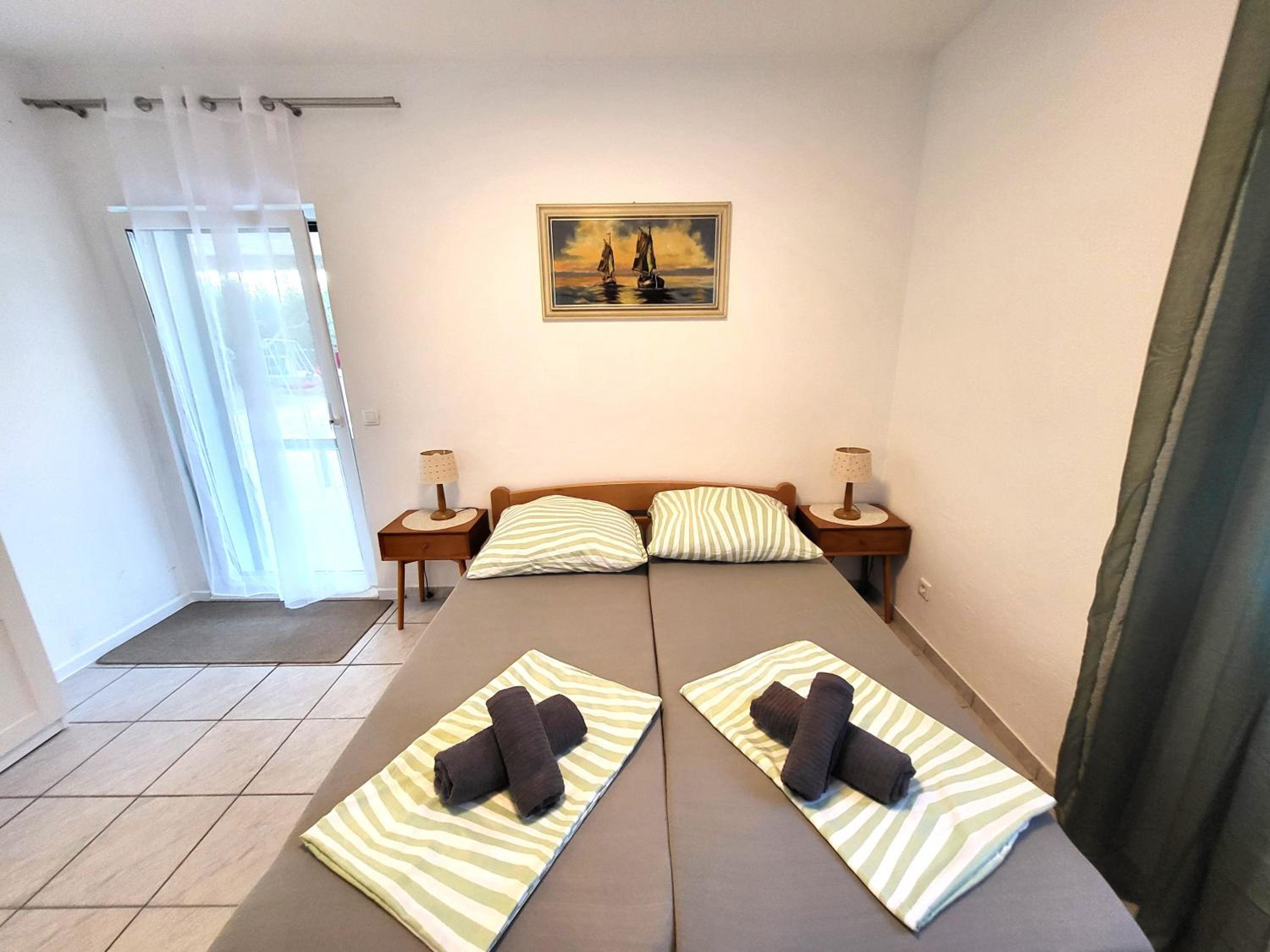 Apartments Pitve