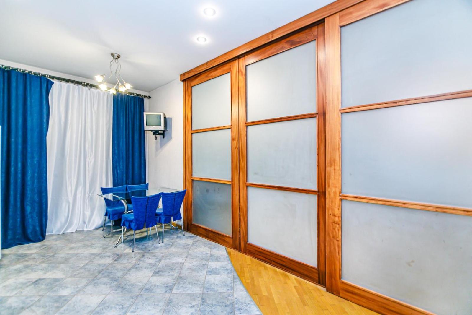 Apartment With Billiards
