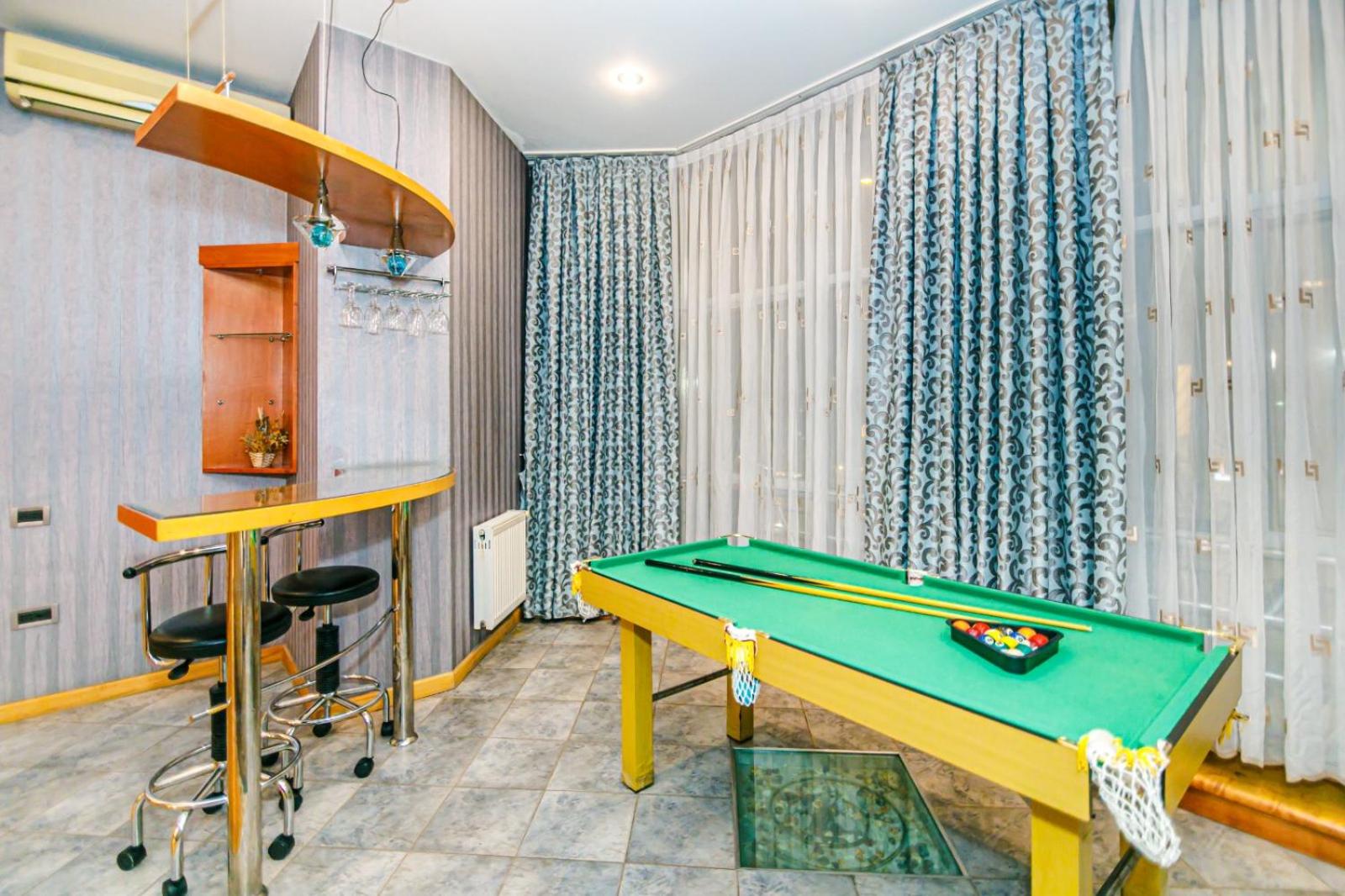 Apartment With Billiards