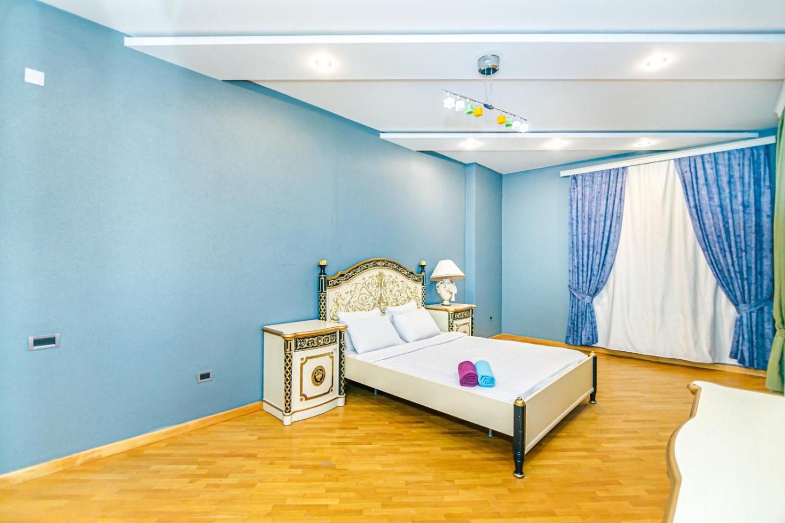Apartment With Billiards