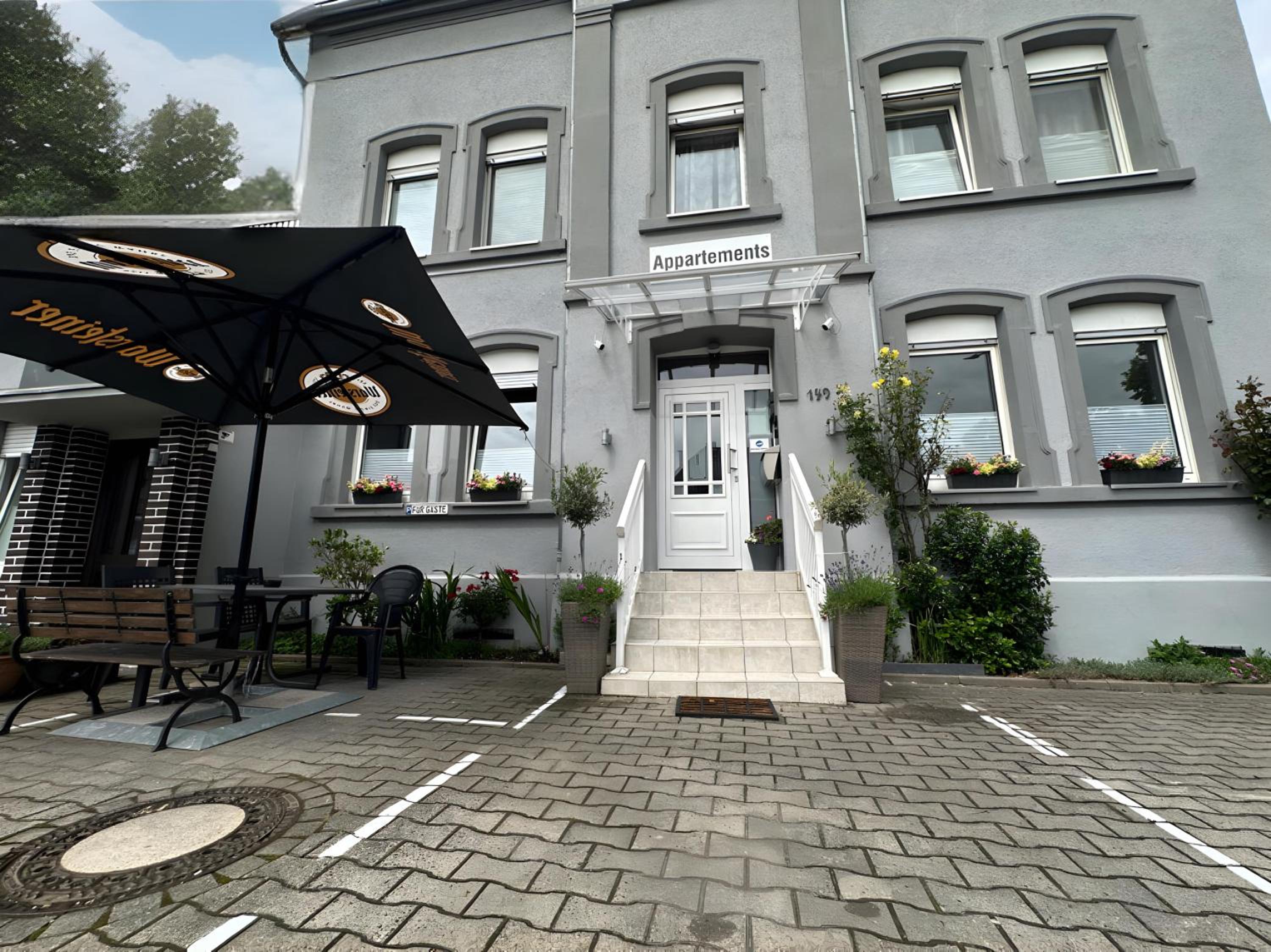 Haus Medaillon