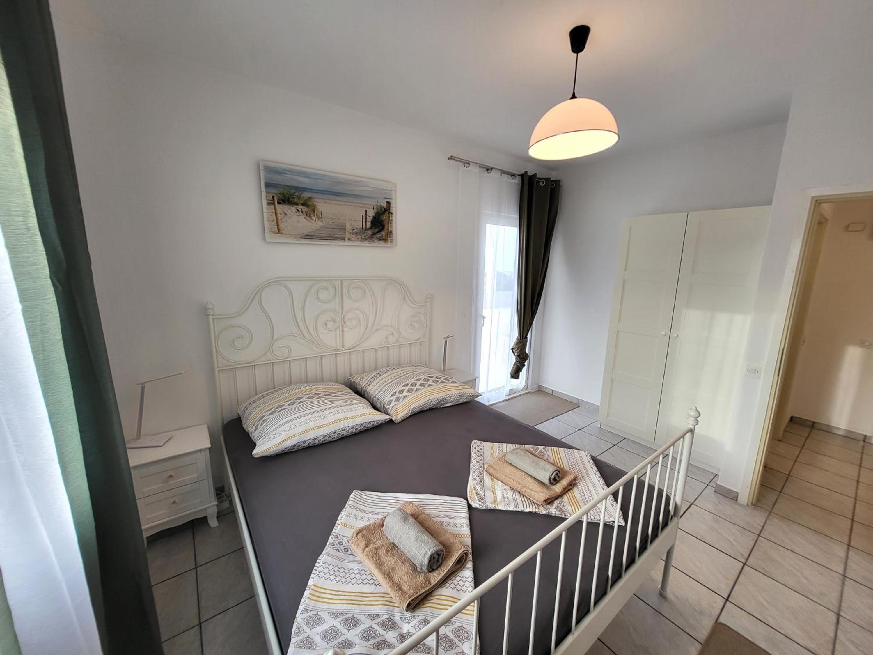 Apartments Pitve