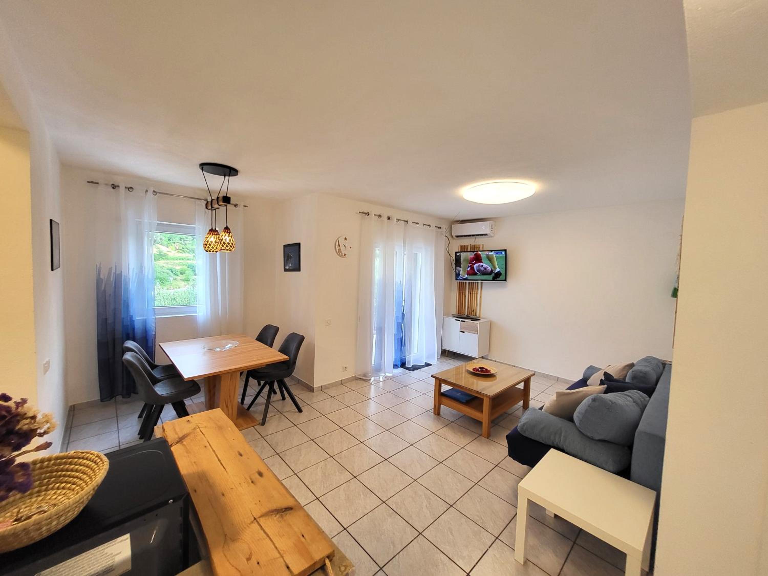 Apartments Pitve