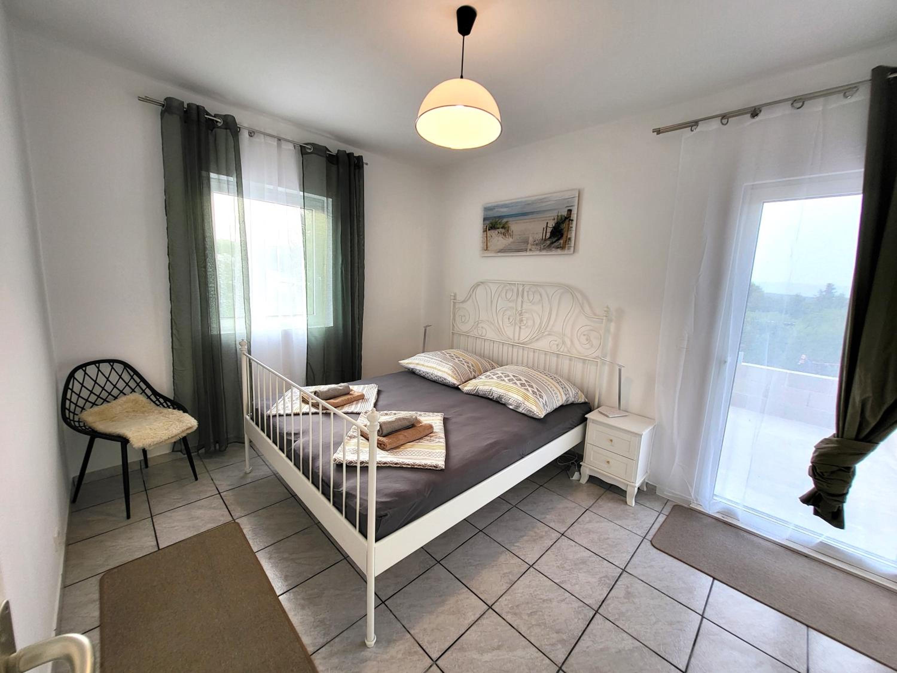 Apartments Pitve