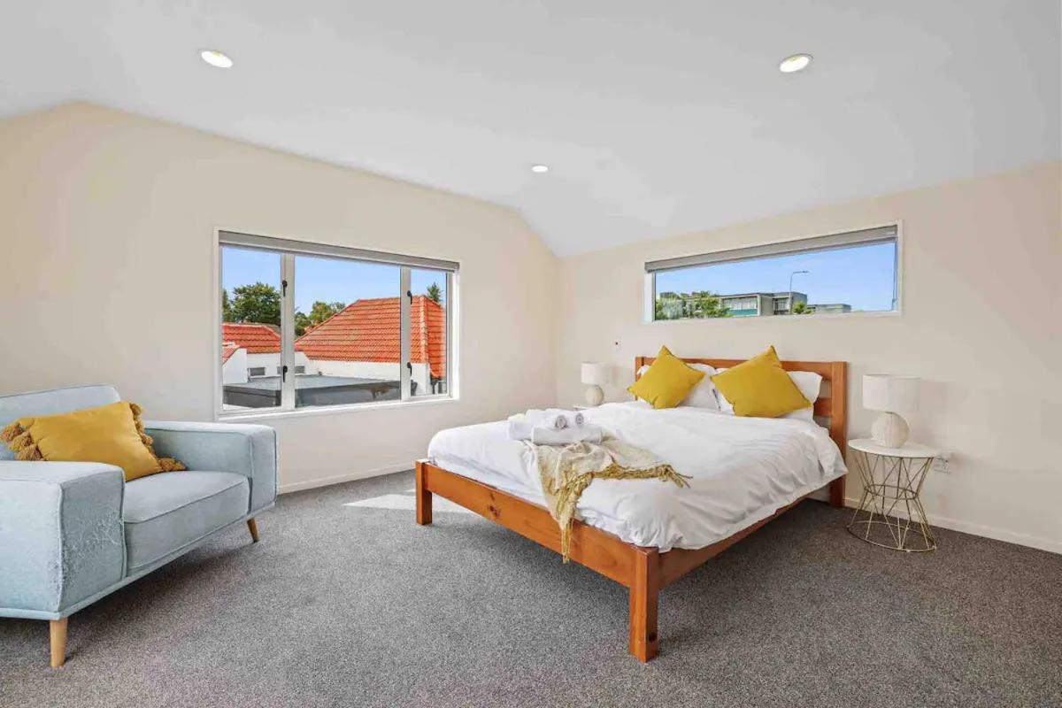 A Great Location 4 bedrooms, quiet and comfort! view 3