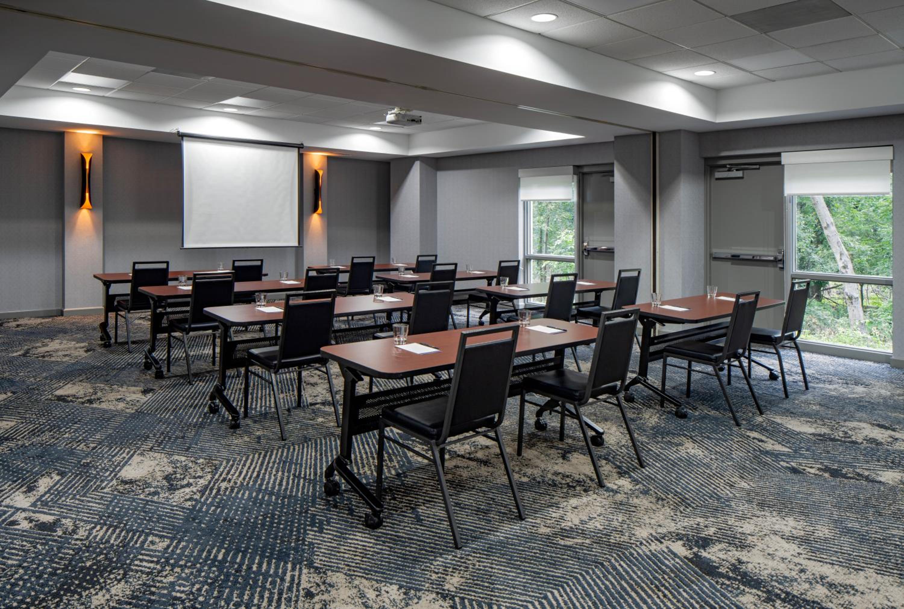 Asheville Vacations - Hyatt Place Nashville/Hendersonville - Property Image 52