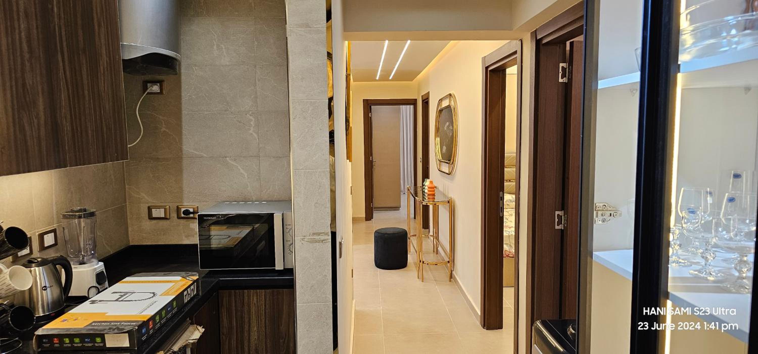 LATOYA Apartment