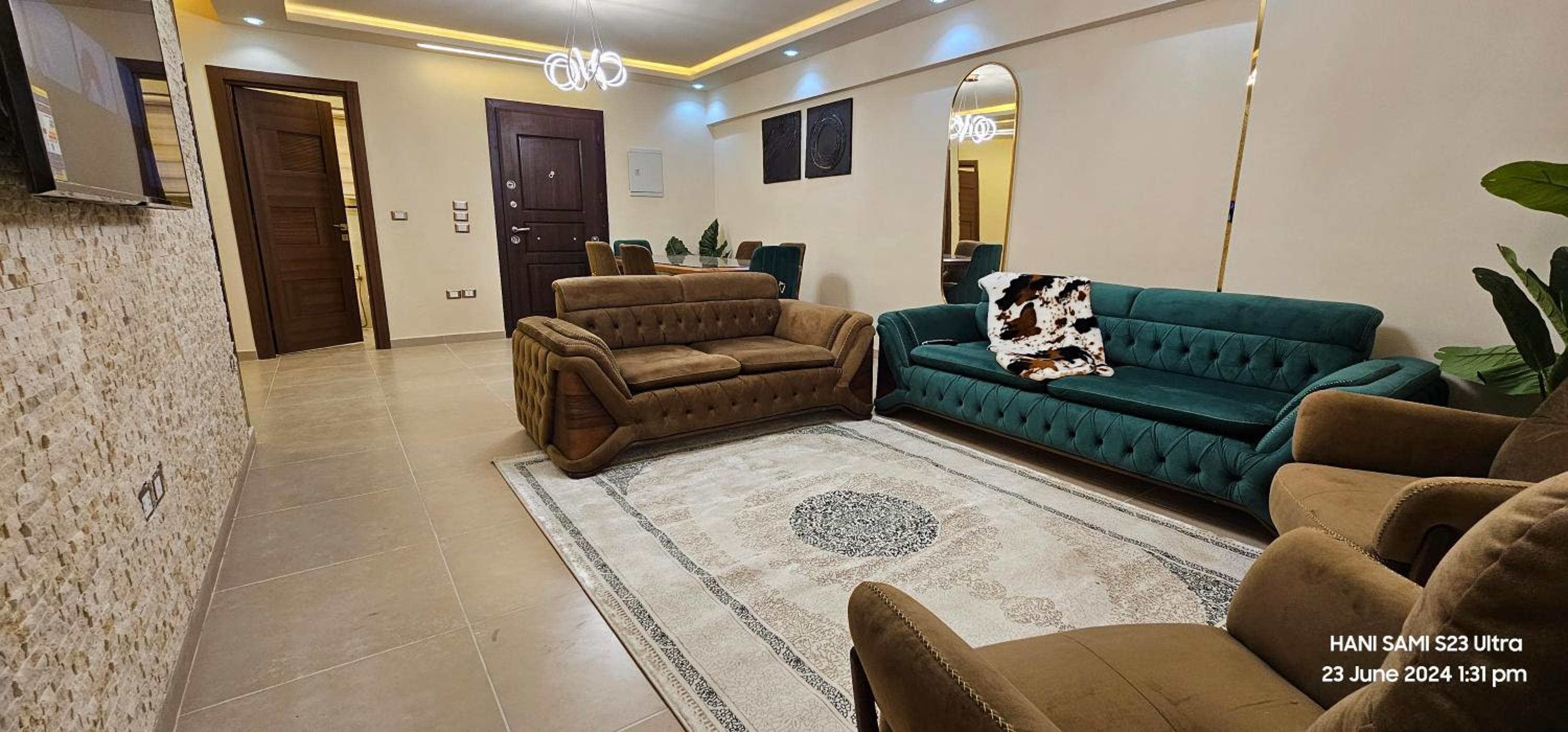 LATOYA Apartment