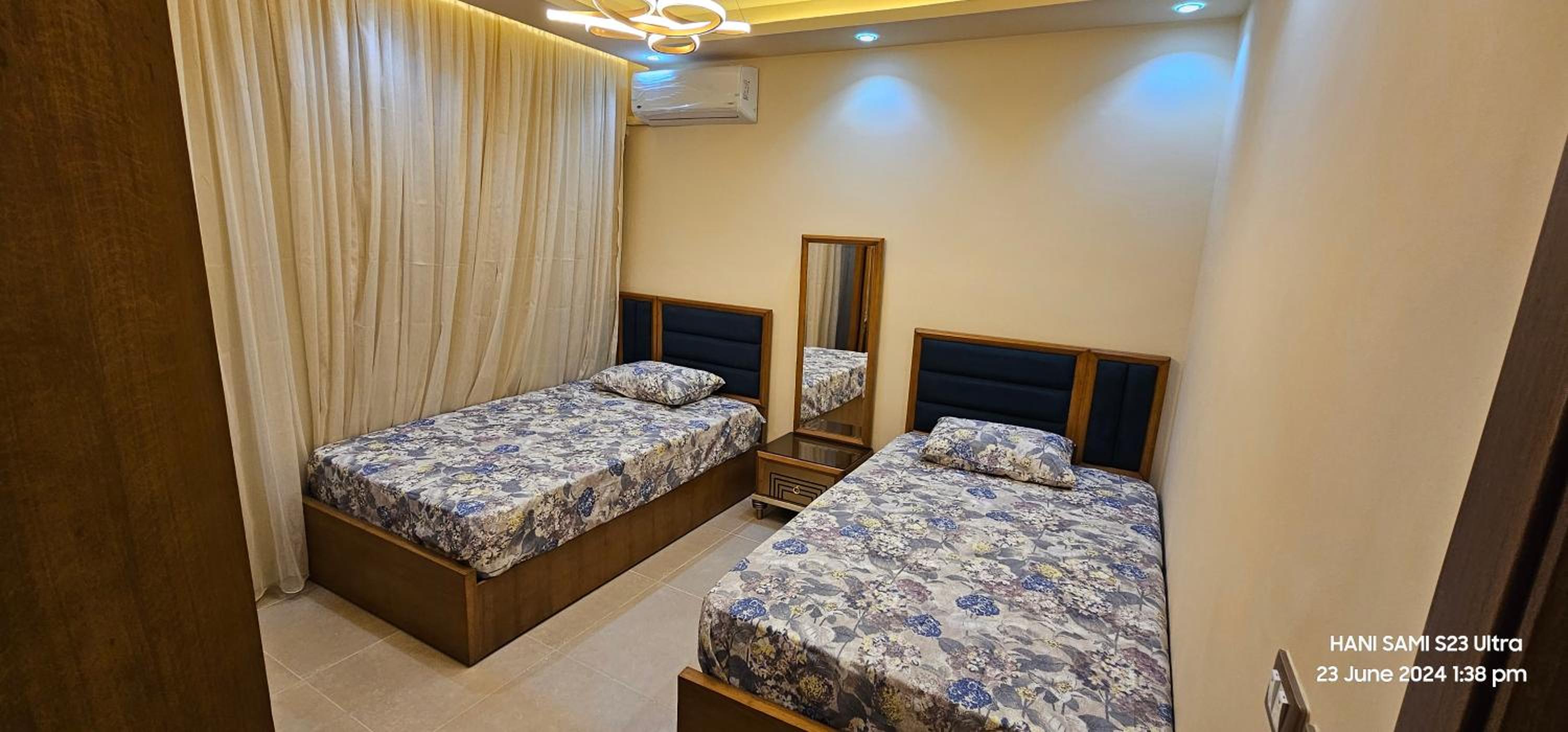 LATOYA Apartment