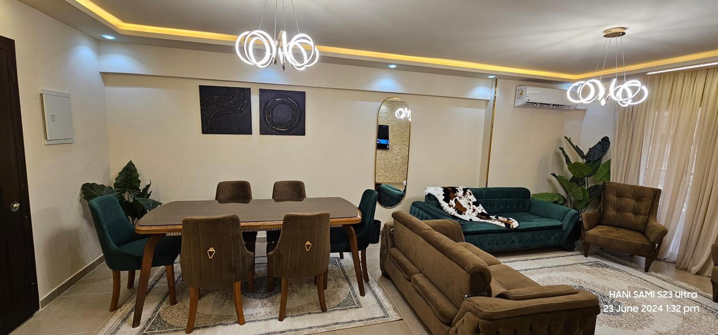 LATOYA Apartment