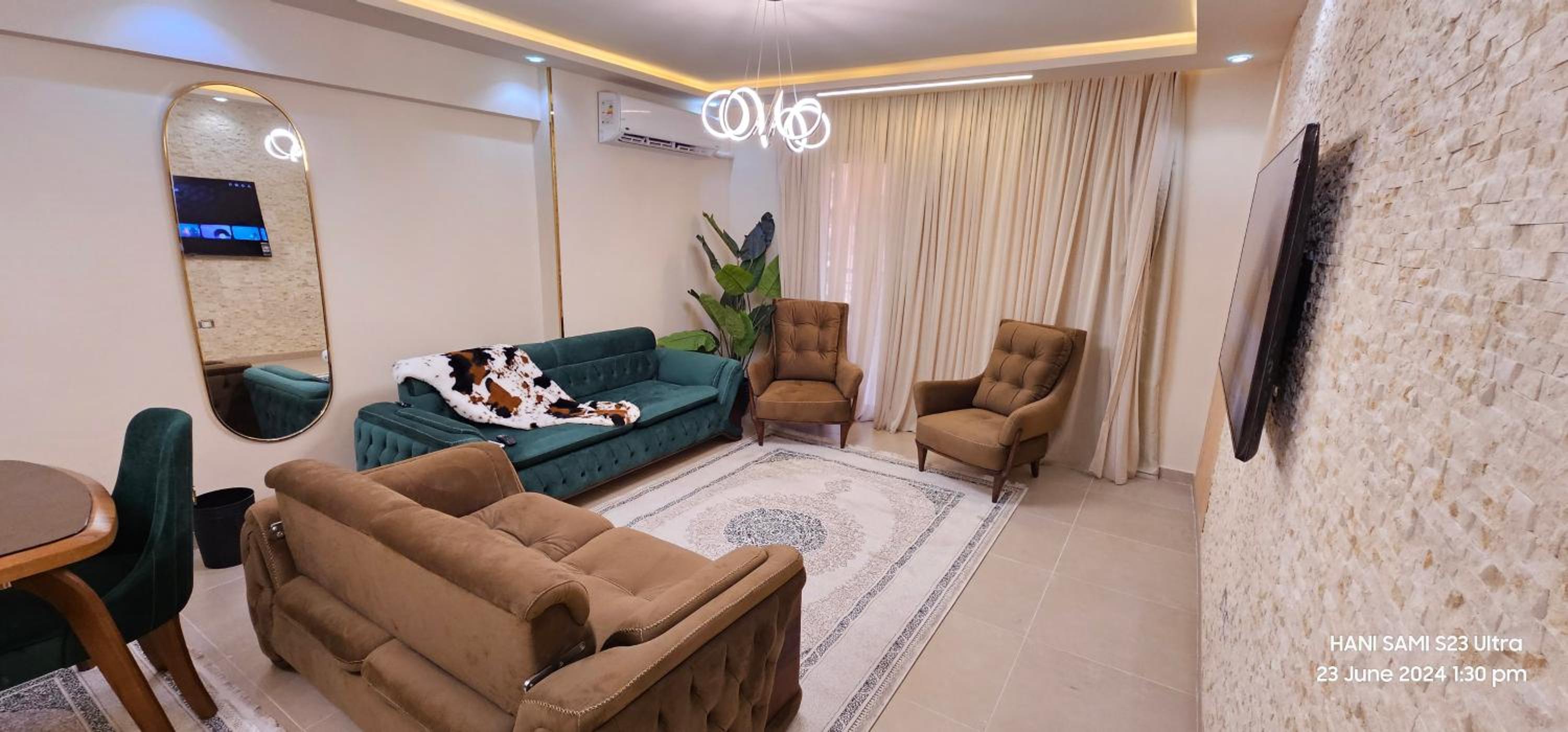 LATOYA Apartment