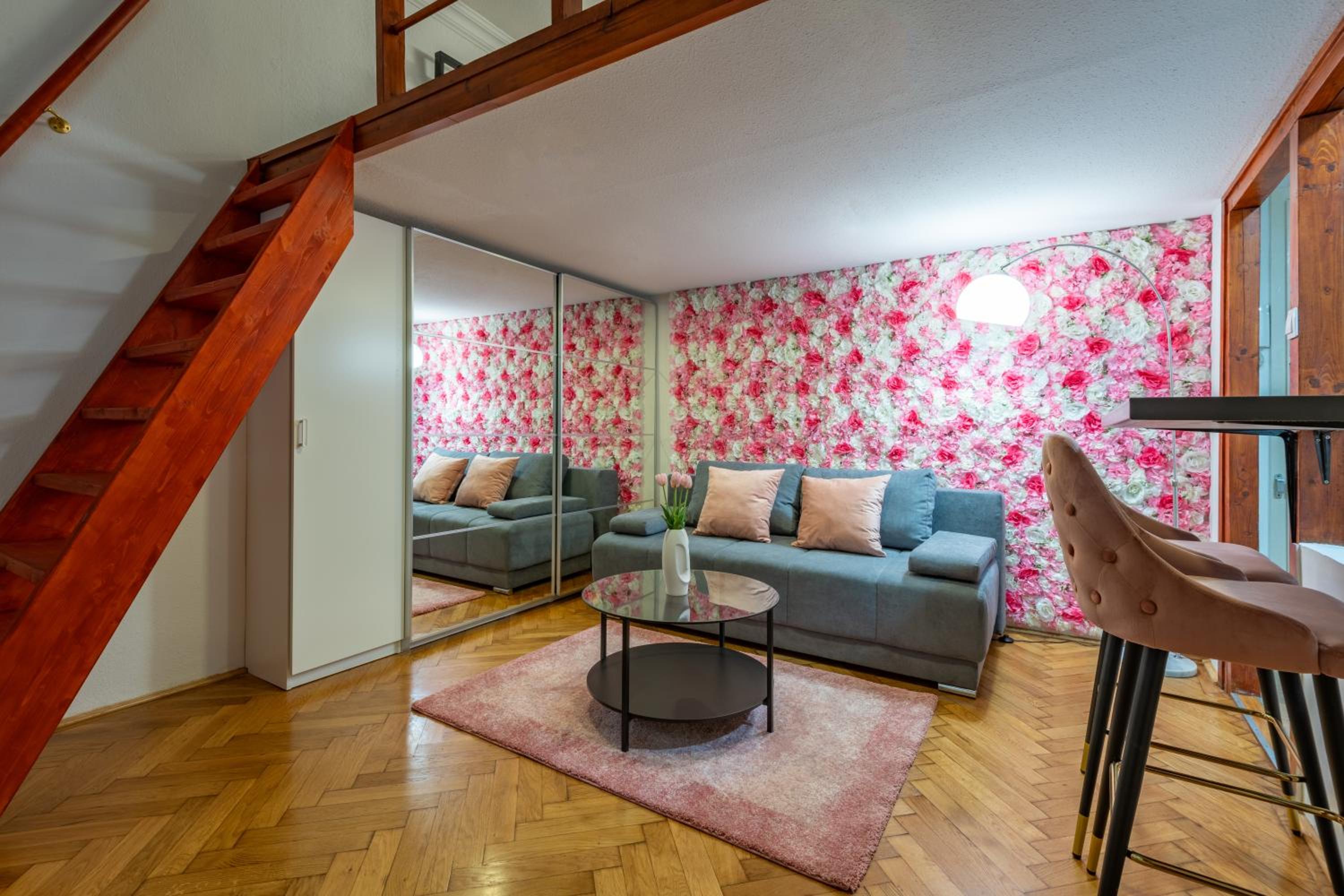 Rose Garden Apartment