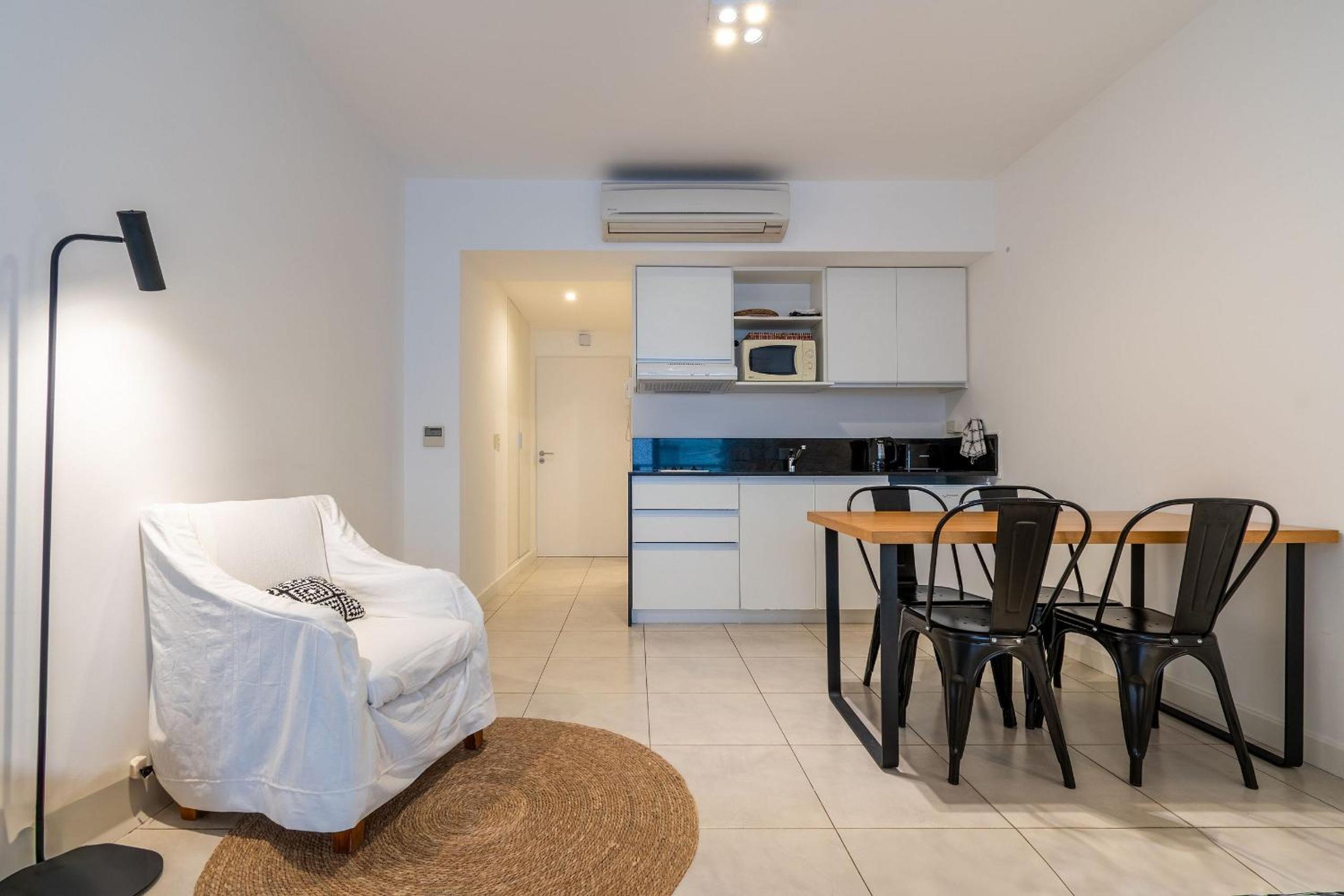 Modern and cozy studio in Recoleta.
