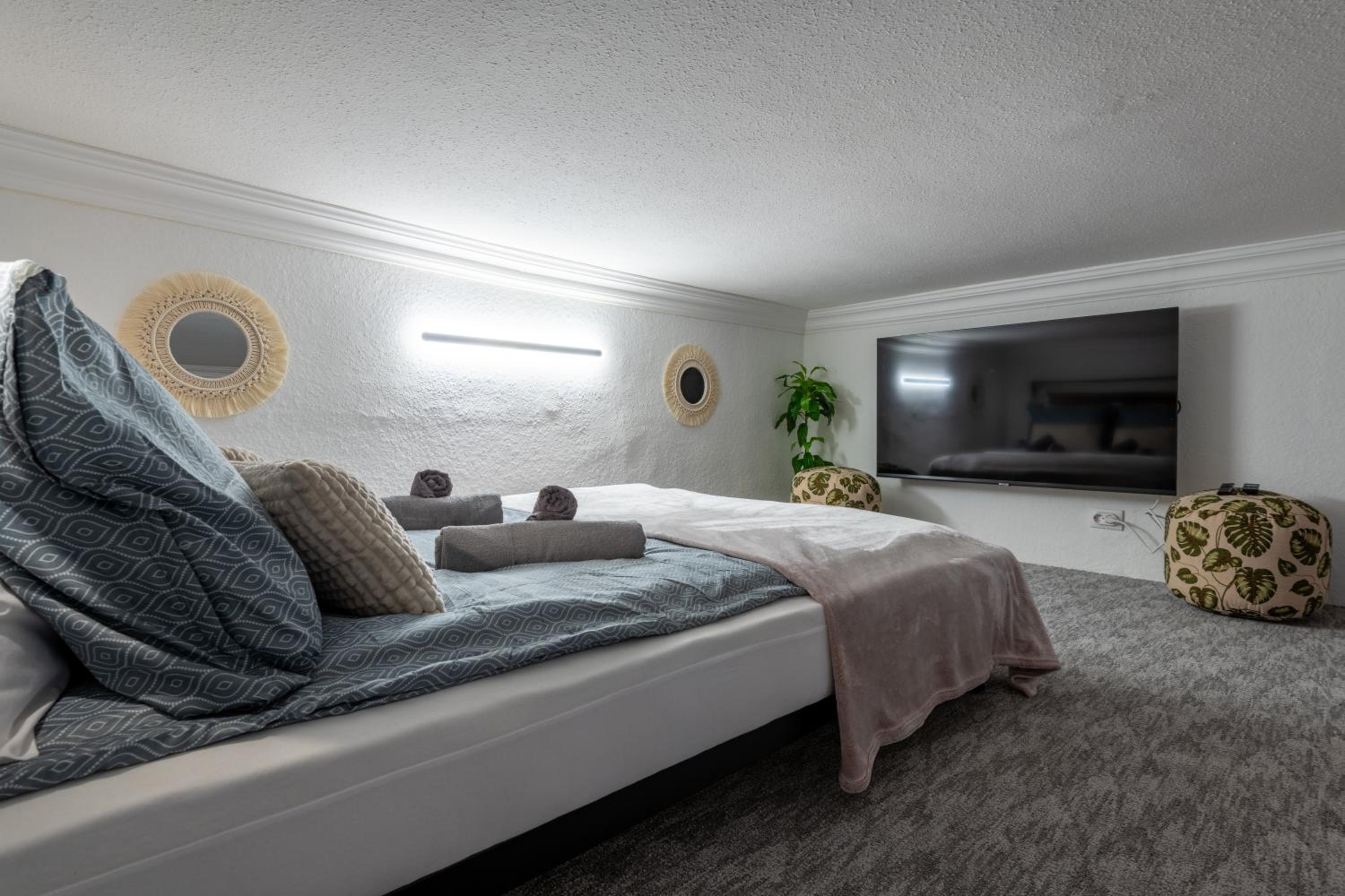 Rose Garden Apartment