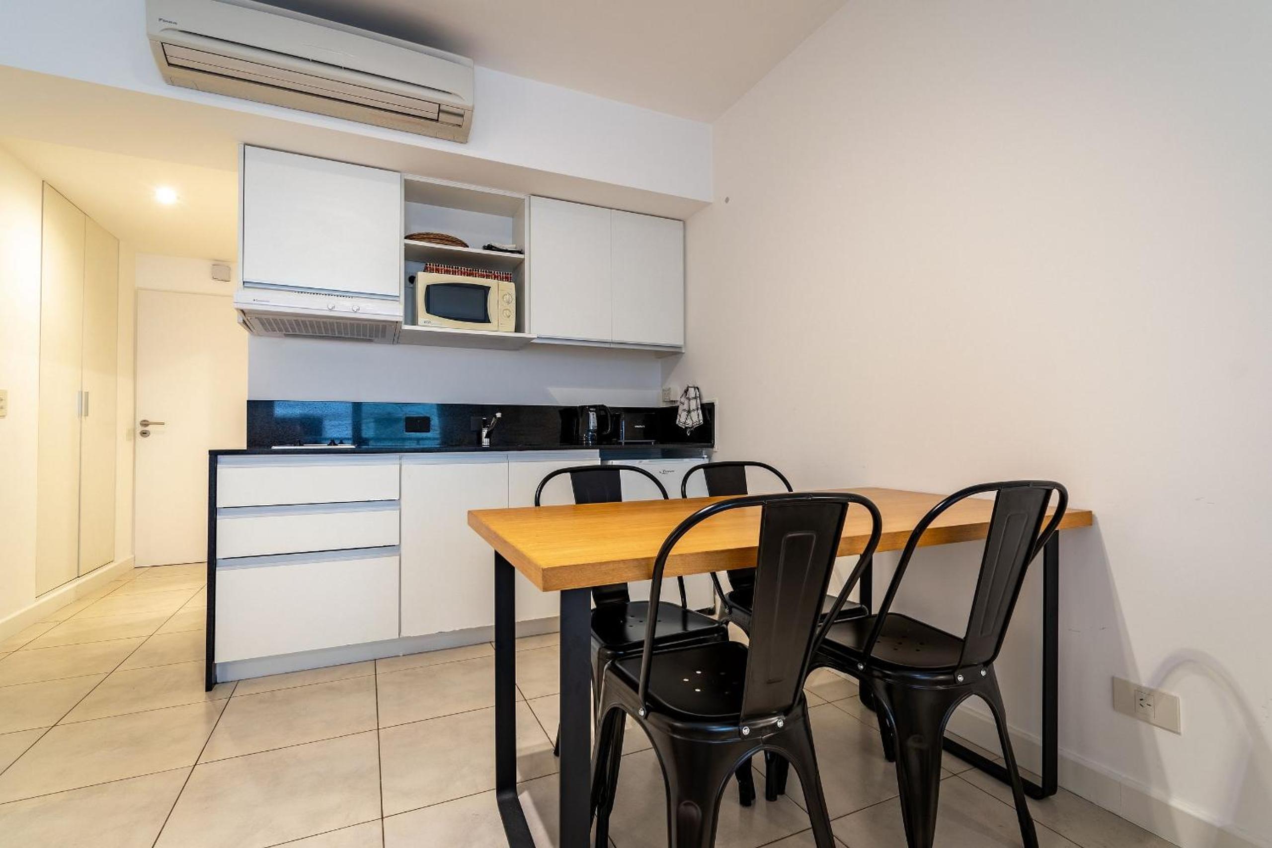 Modern and cozy studio in Recoleta.