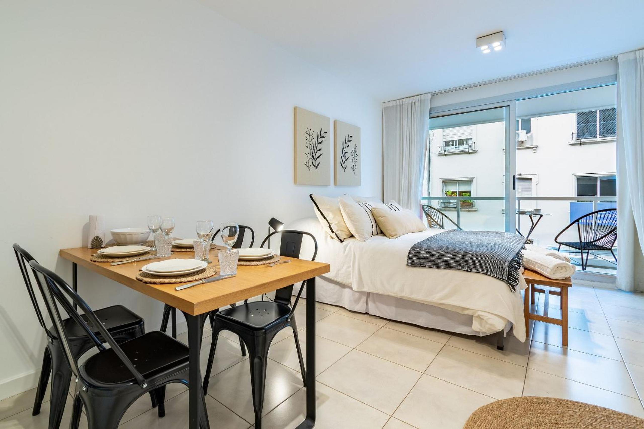 Modern and cozy studio in Recoleta.