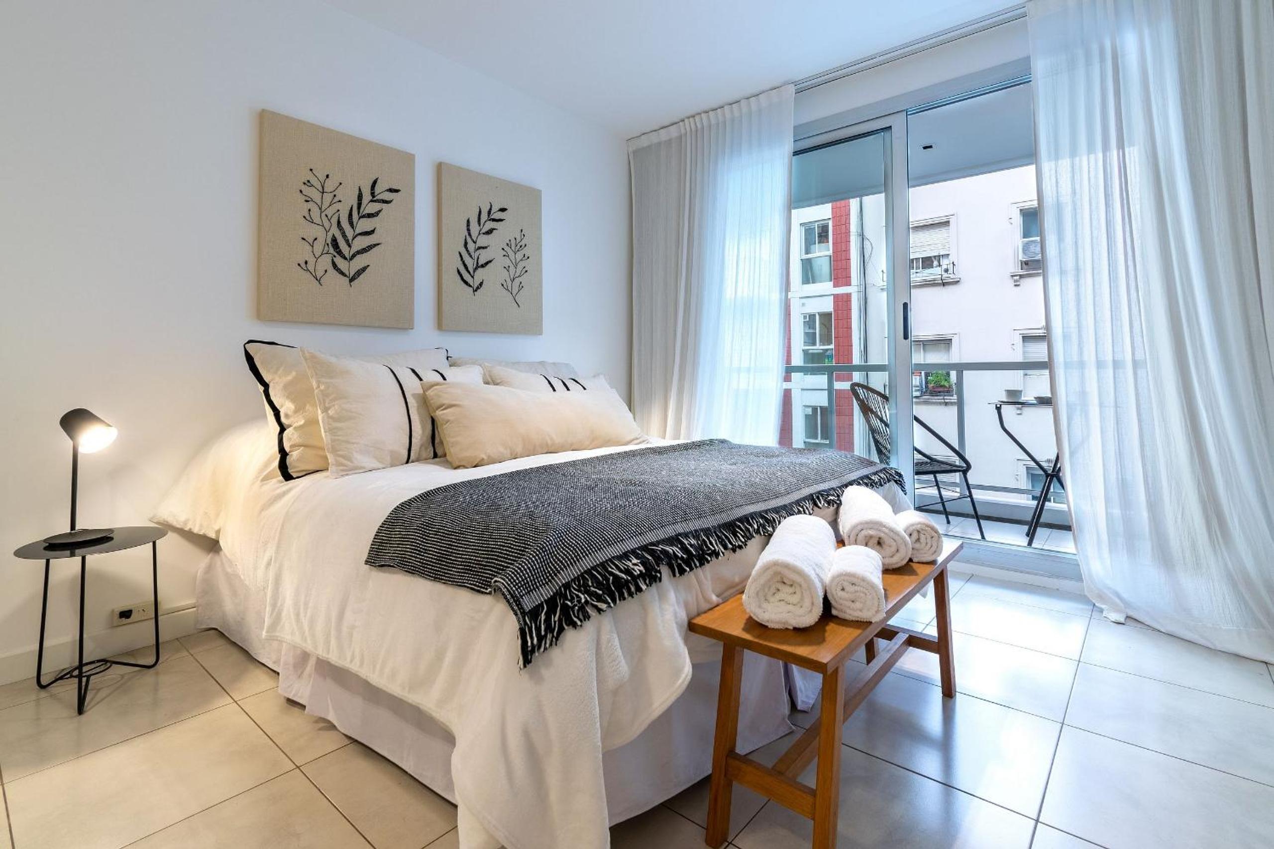 Modern and cozy studio in Recoleta.