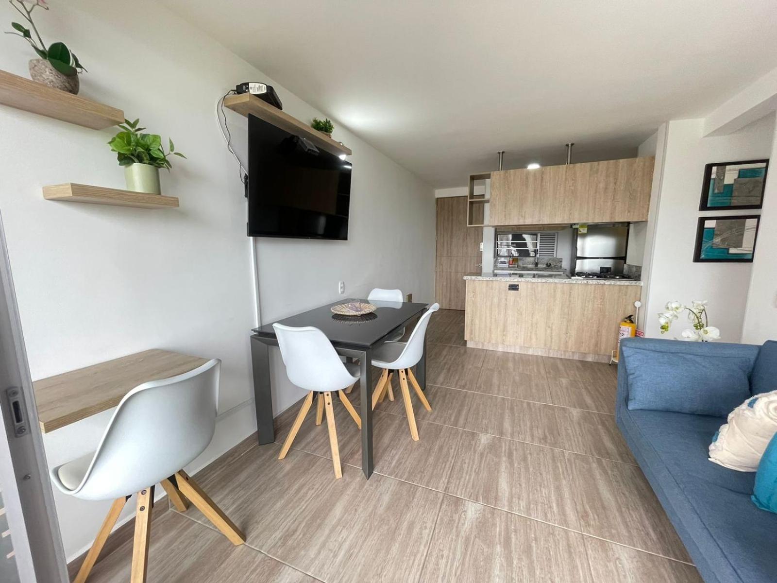 M806- Hermoso y amplio apartamento en Av 19 norte