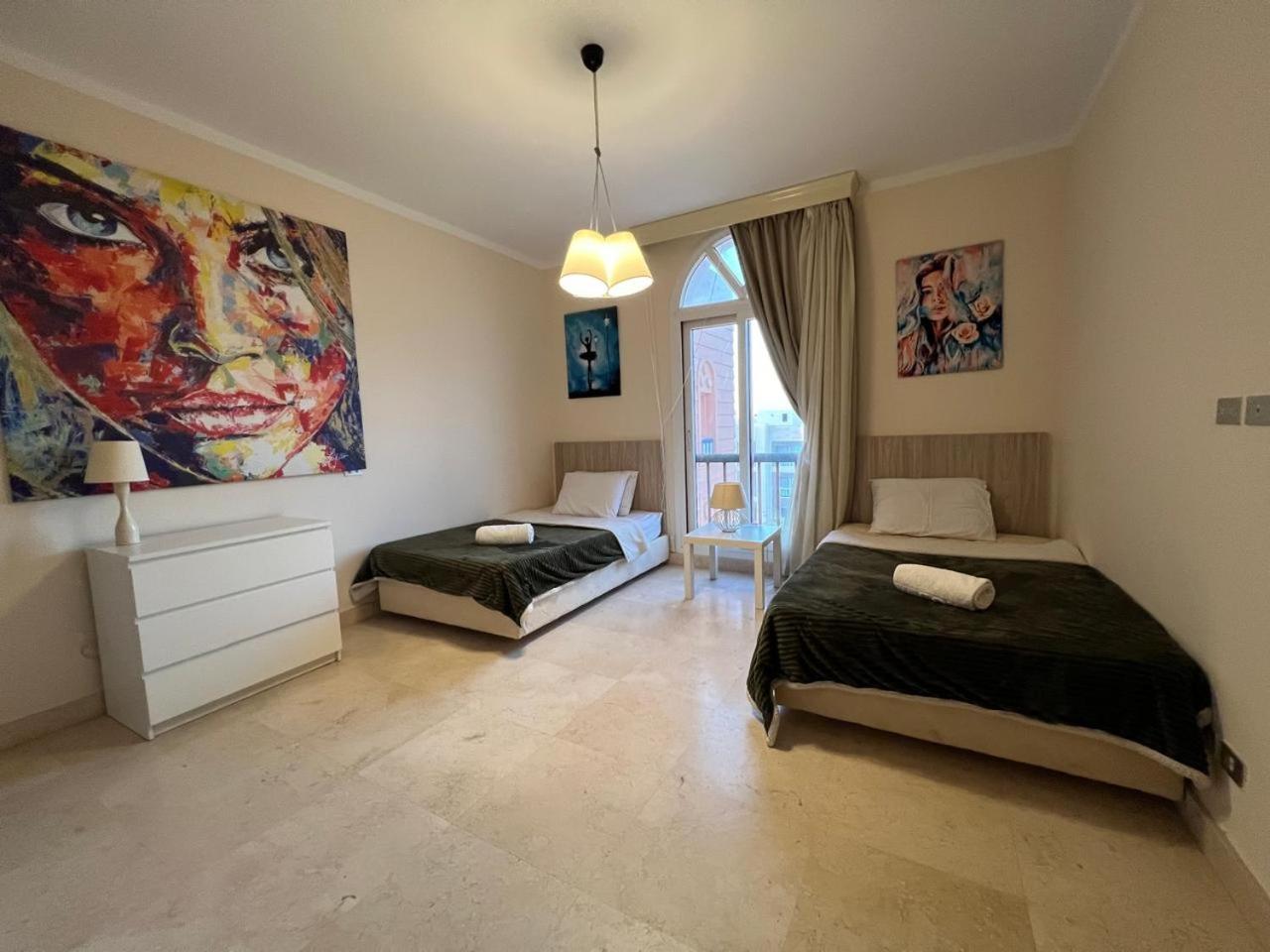 New marina elgouna mb32