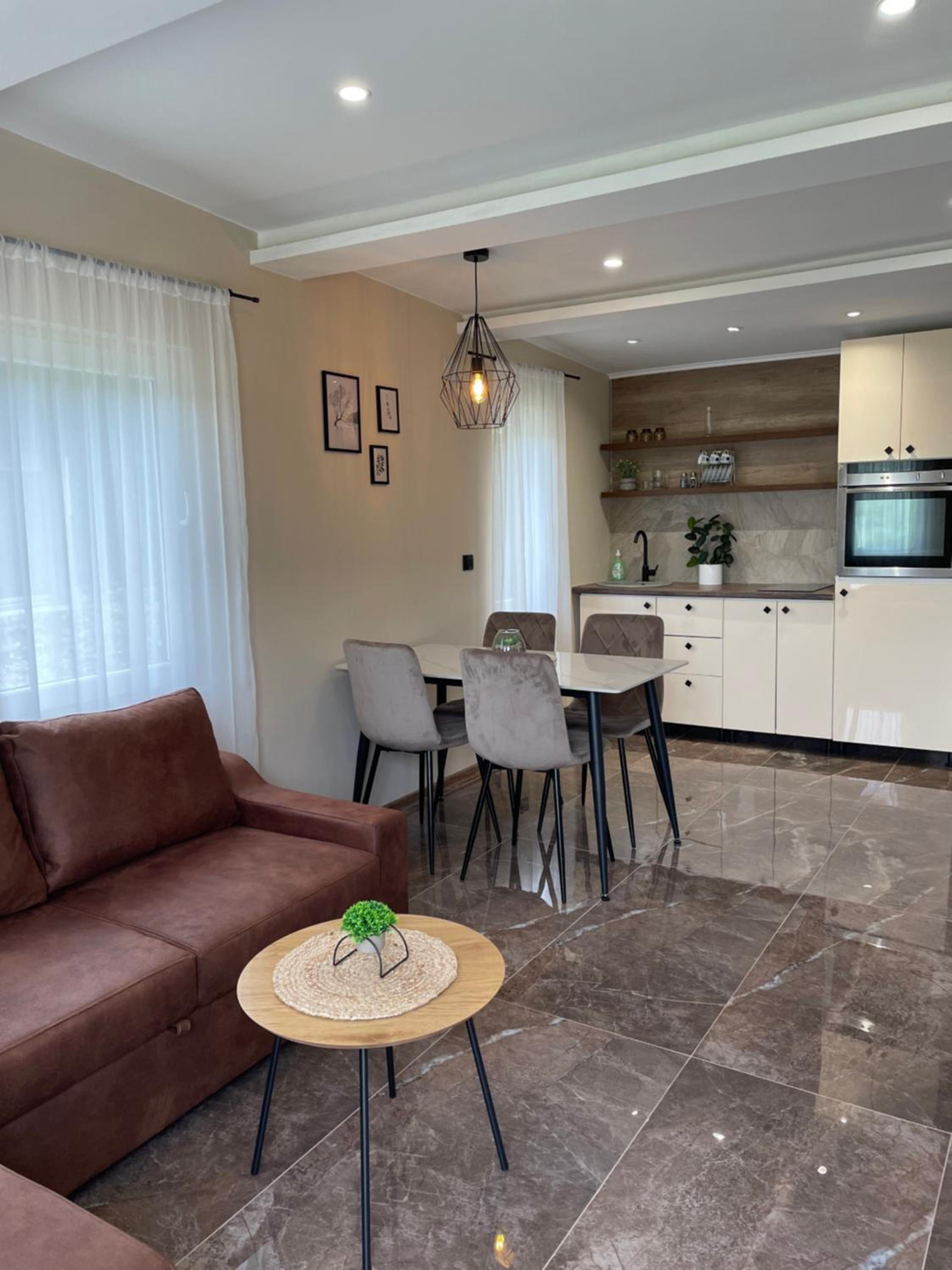 Bungalovi izvor Plive 2