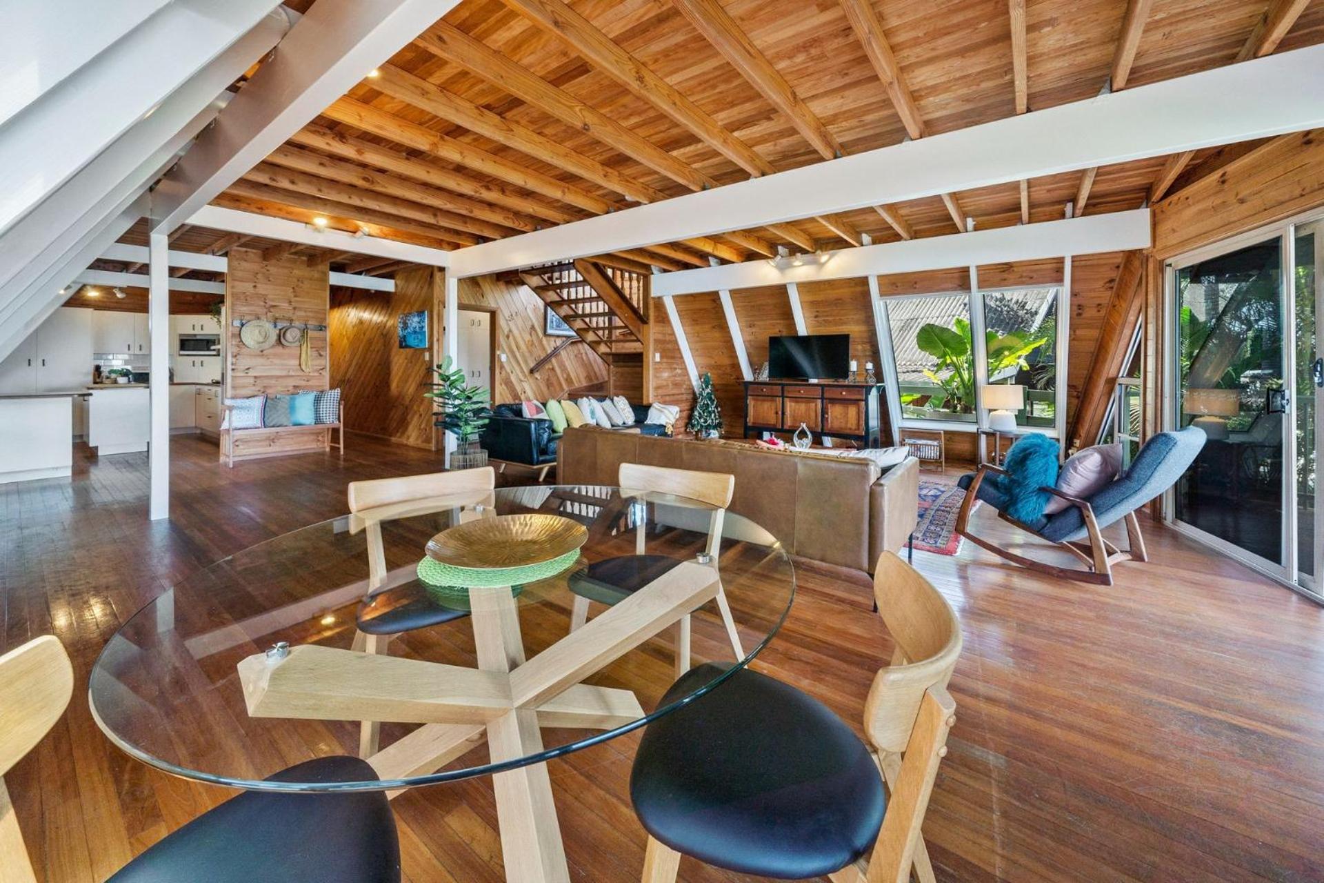 Lovat House by Discover Stradbroke