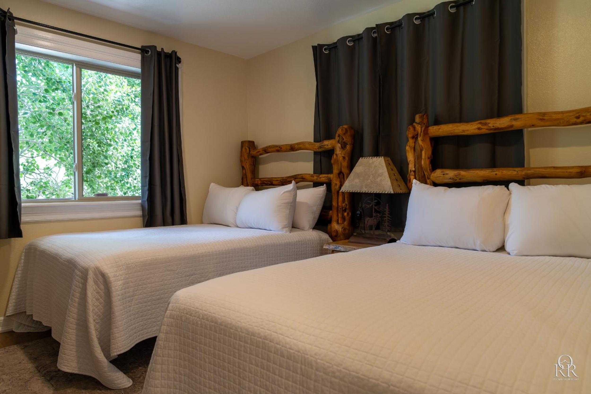 Ouray Riverside Resort - Inn & Cabins