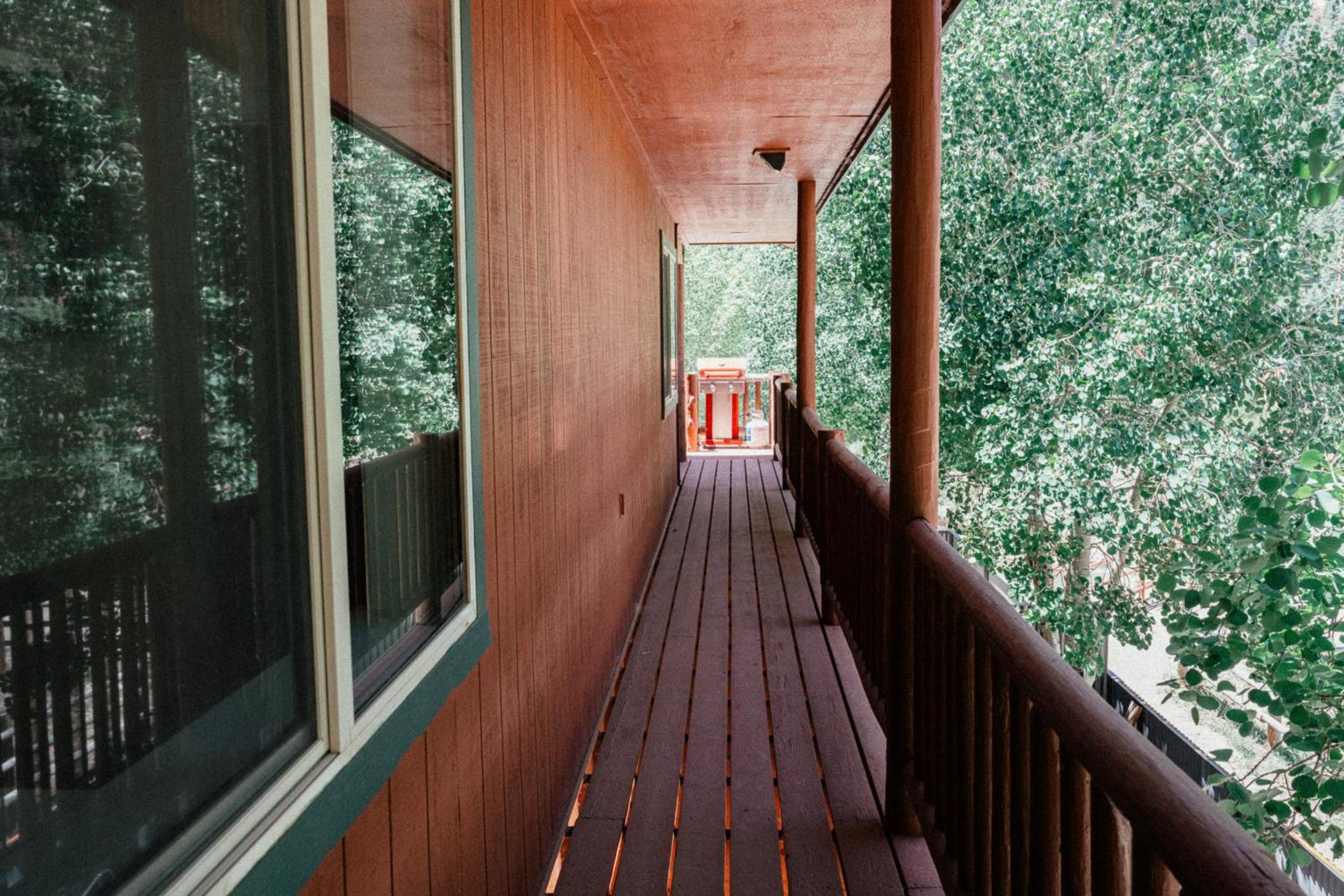Ouray Riverside Resort - Inn & Cabins