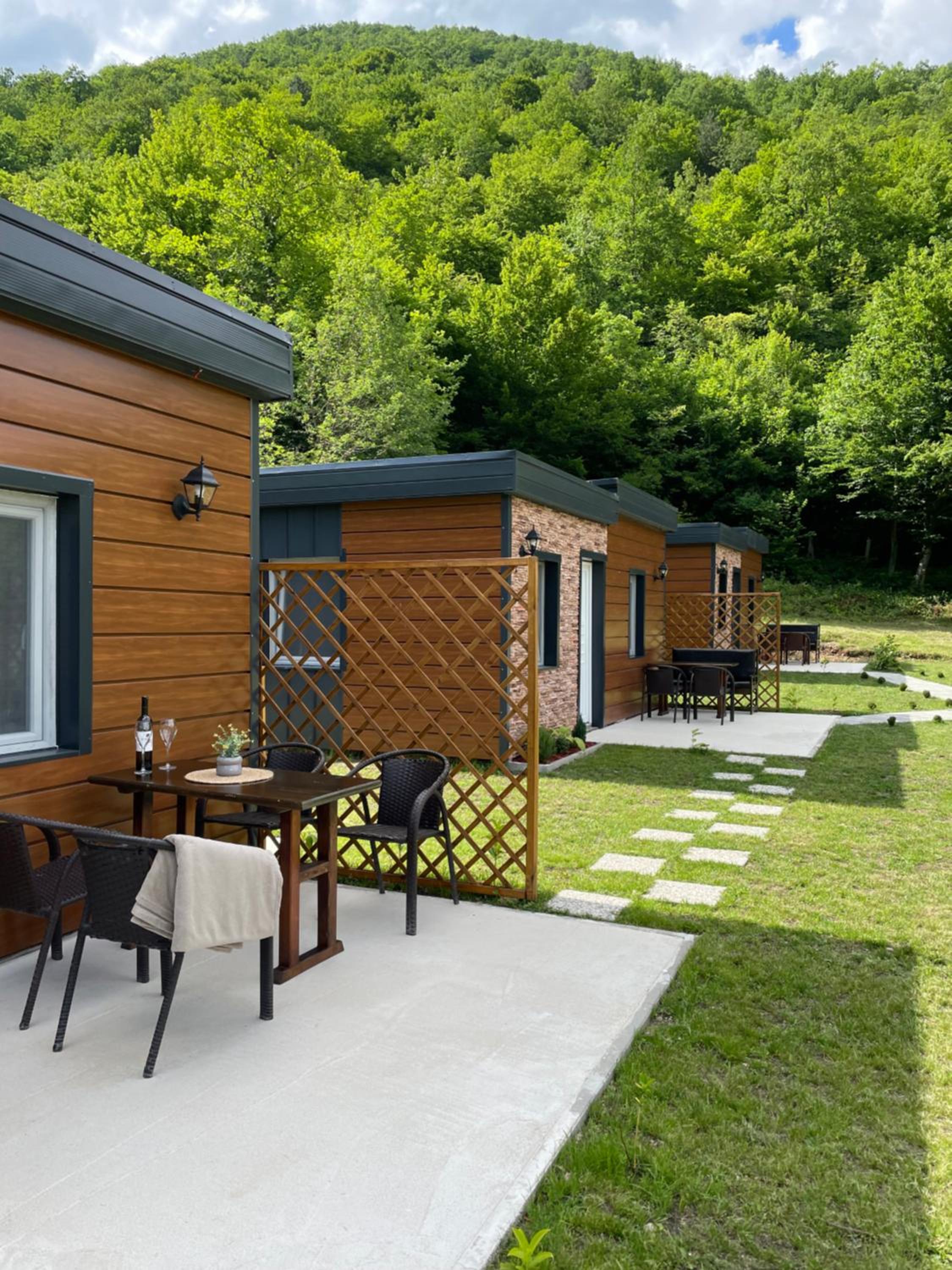Bungalovi izvor Plive 3