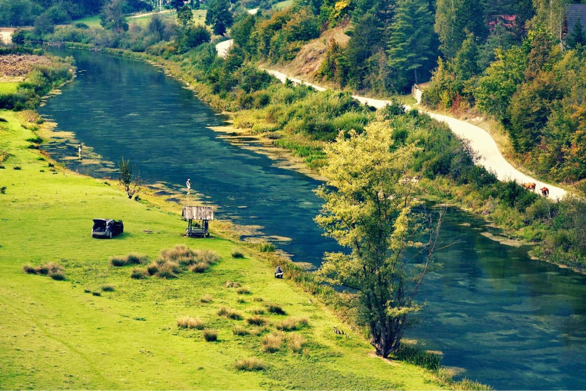 Bungalovi izvor Plive 3
