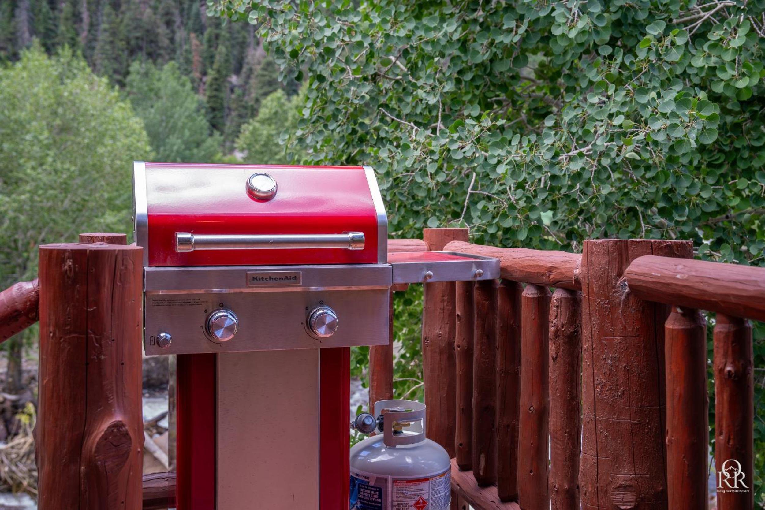 Ouray Riverside Resort - Inn & Cabins