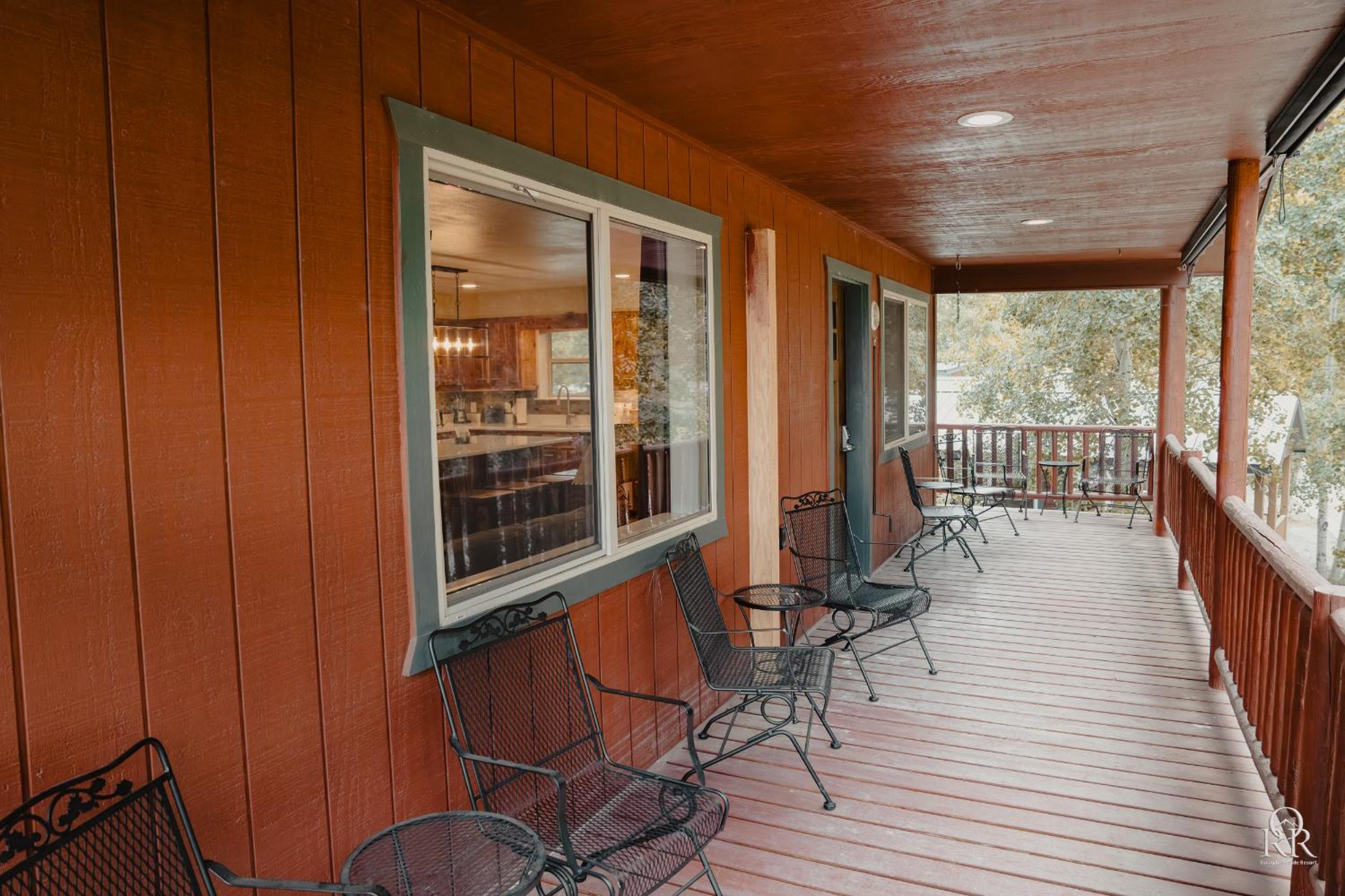 Ouray Riverside Resort - Inn & Cabins