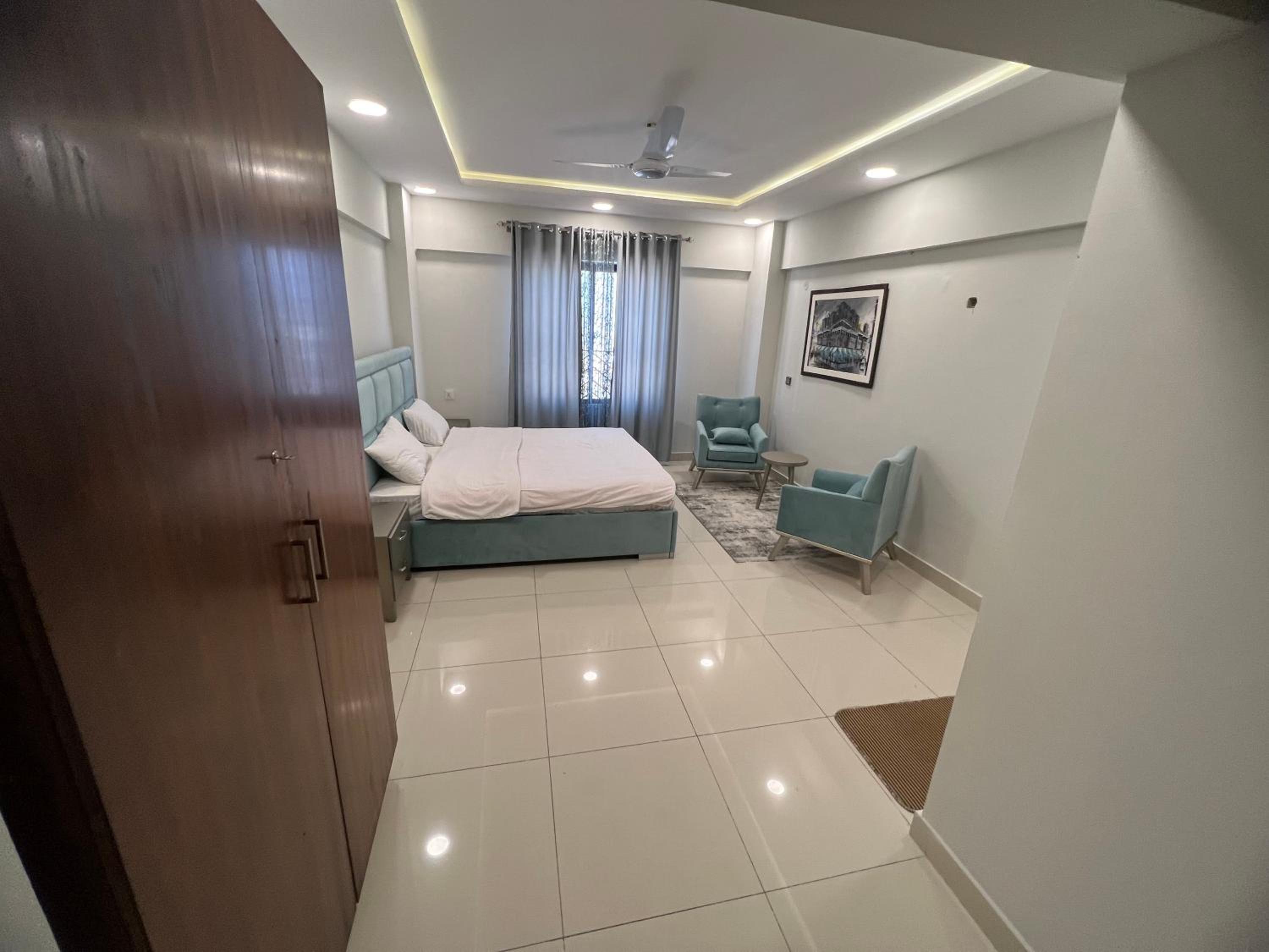 Deluxe Two Bedroom Apartment