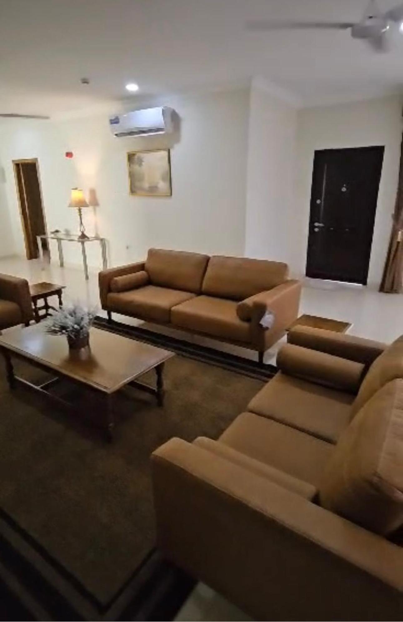 Summit Residence