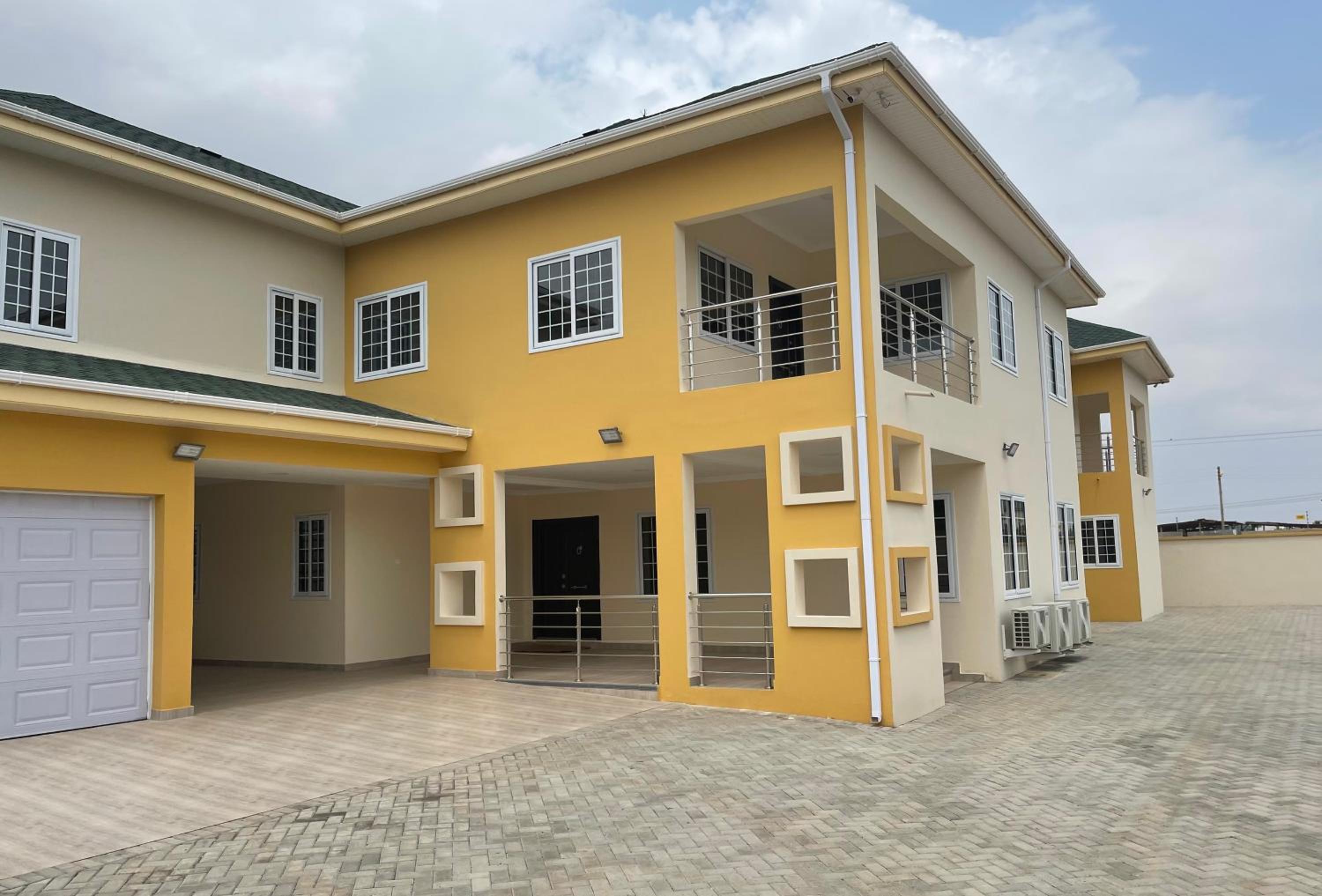 Summit Residence