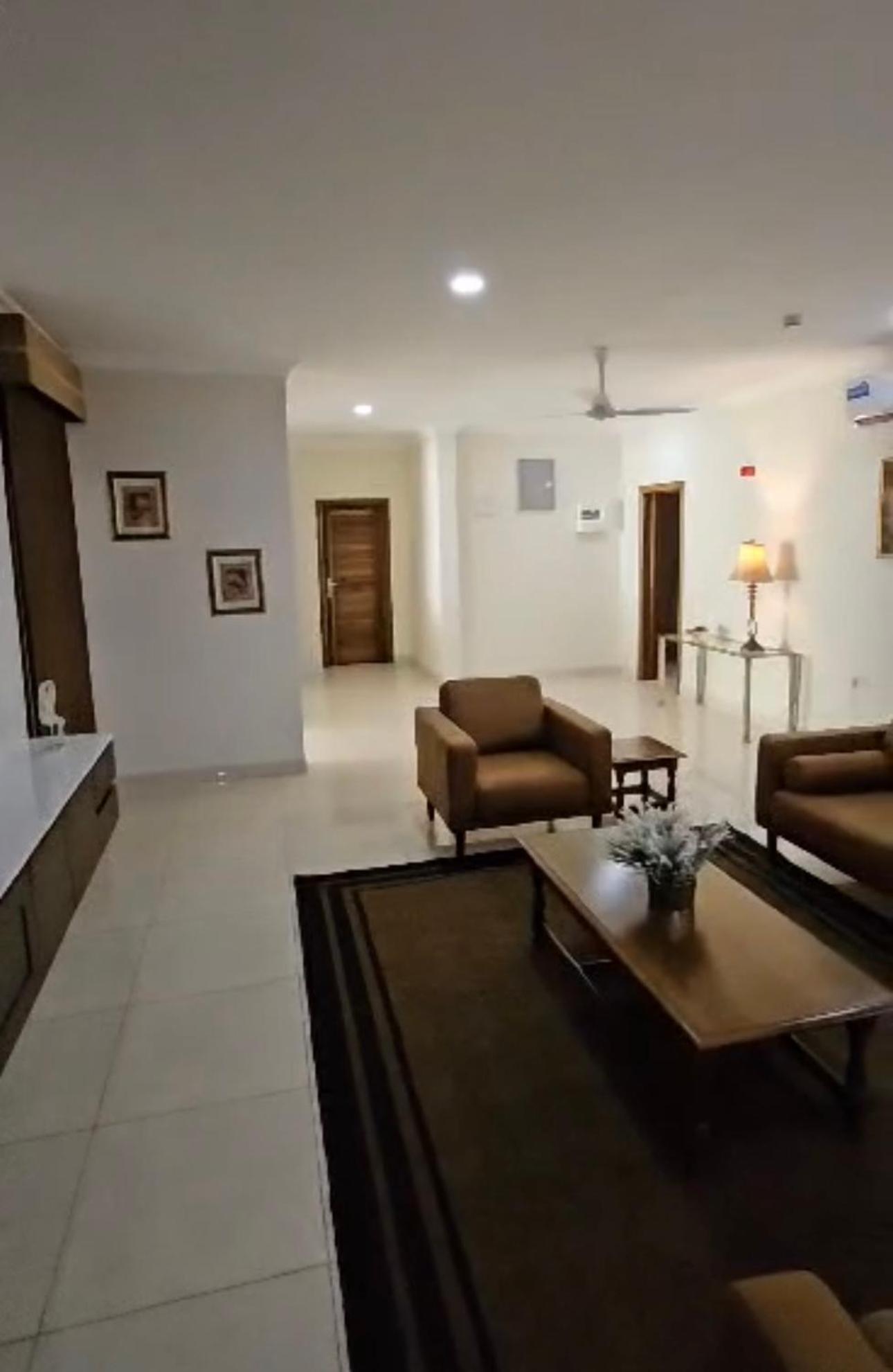 Summit Residence