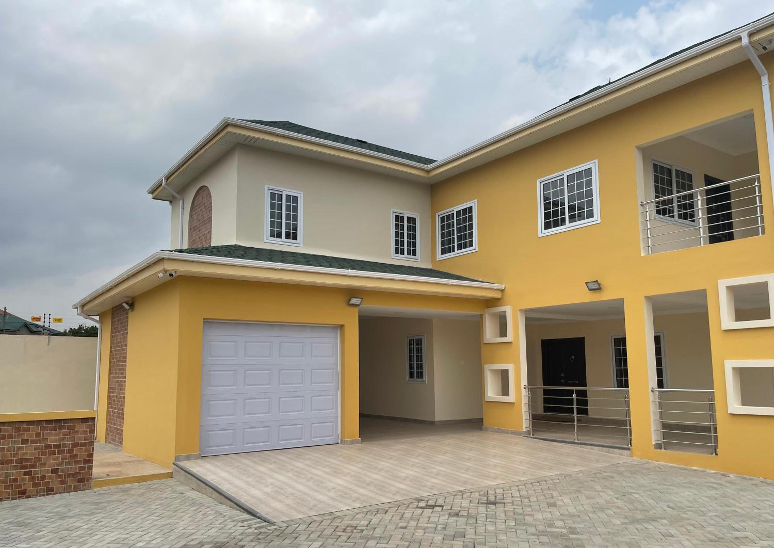 Summit Residence