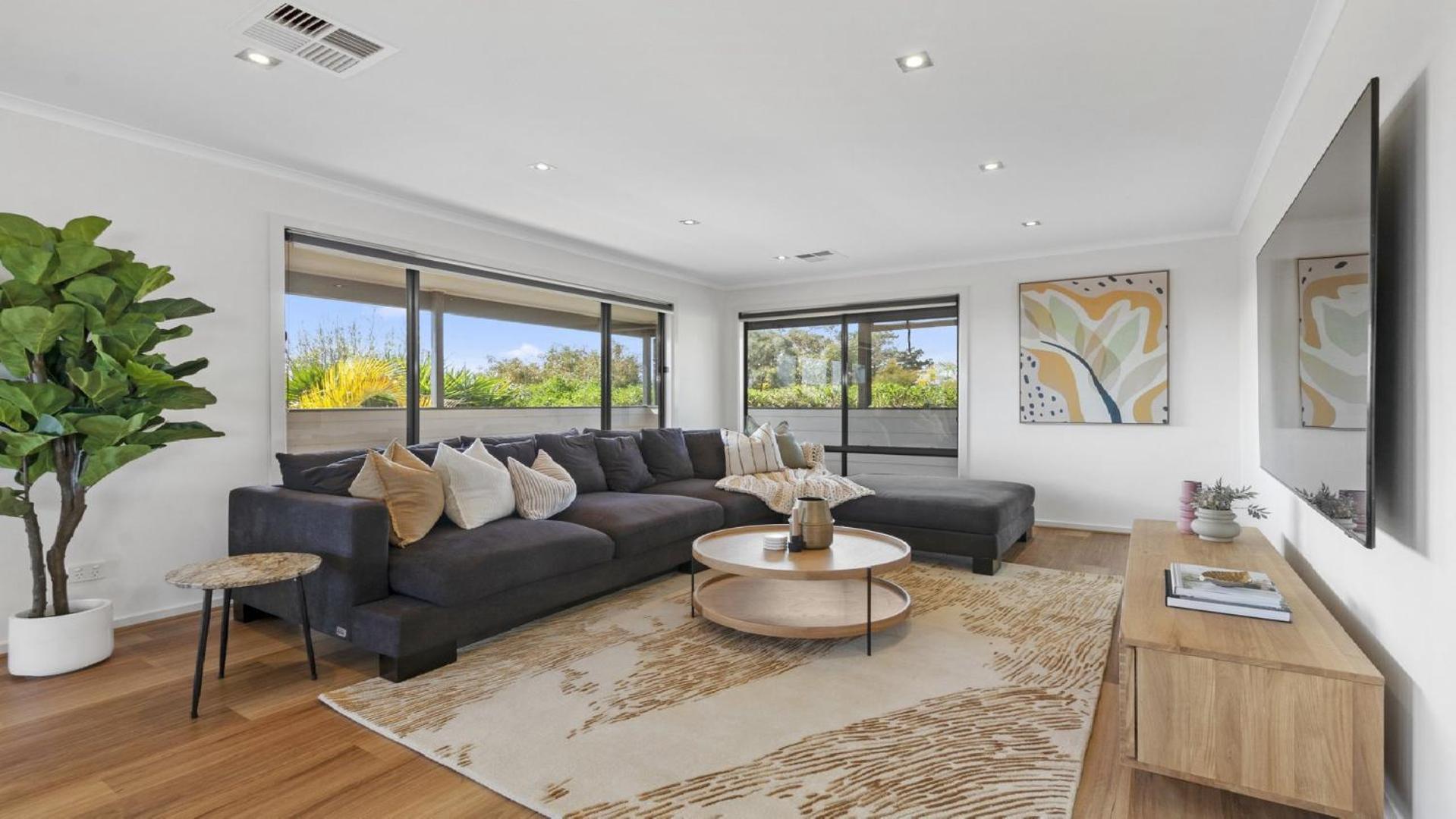 Little Boat Beach House at Aldinga Beach by Wine Coast Holiday Rentals