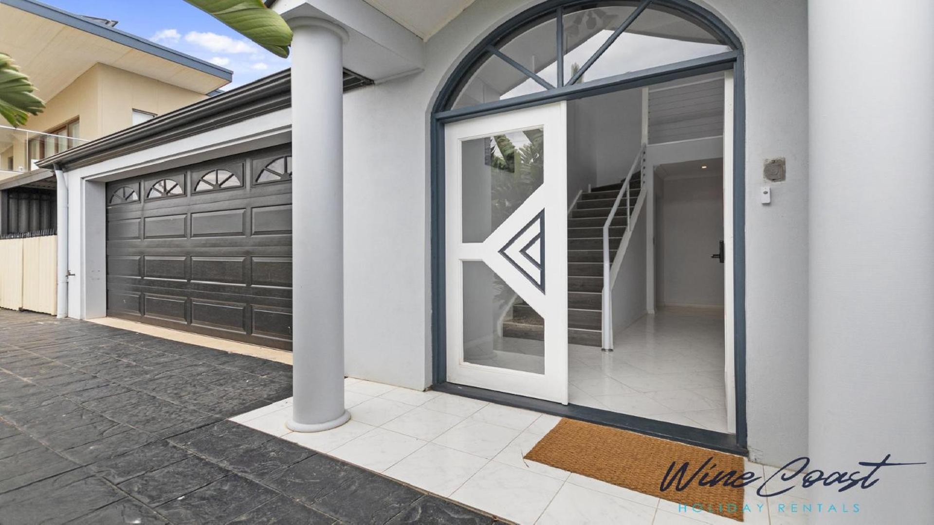 Ocean Views and Vineyards by Wine Coast Holiday Rentals