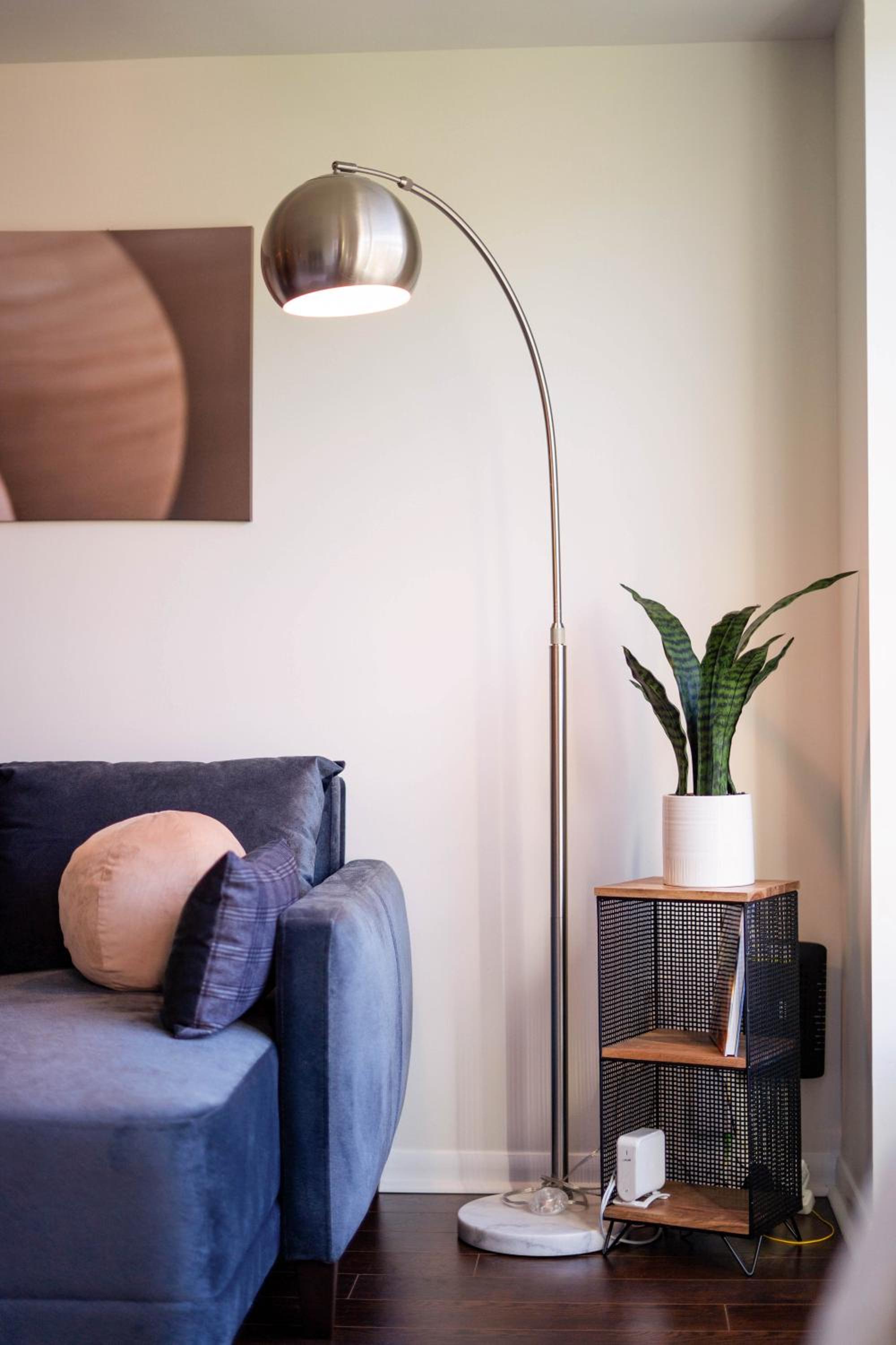 Modern 2BR Downtown Condo, Lakeshore, Exhibition Place, Fort York