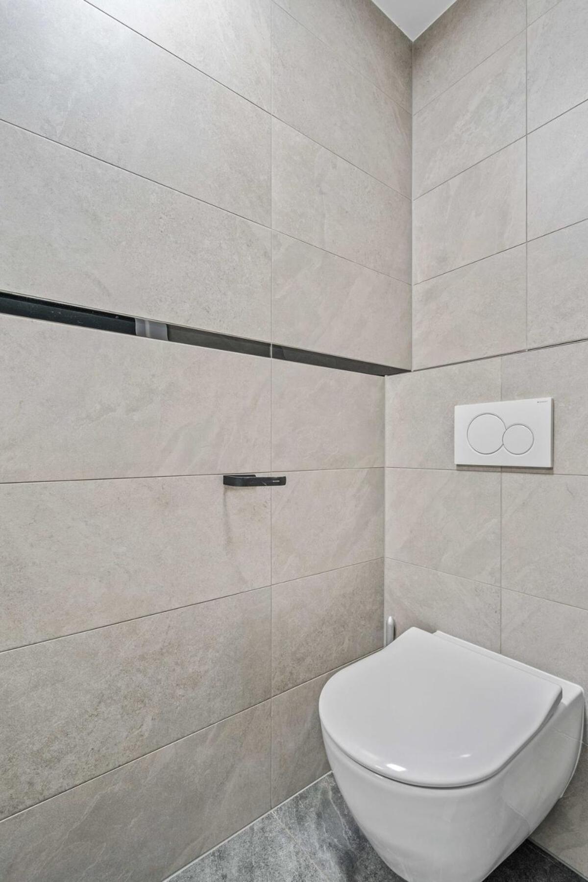 Appartement de Luxe 1 Chambre à coucher, Centre Commercial, Piscine et Fitness view 2