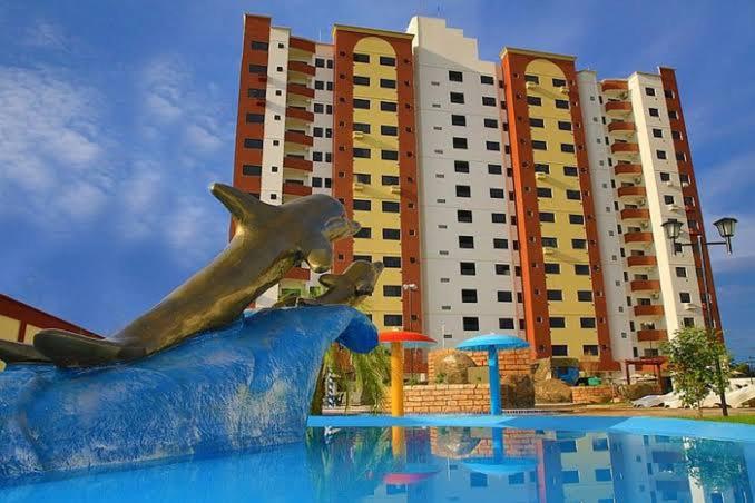 Apto 3 Quartos no Golden Dolphin