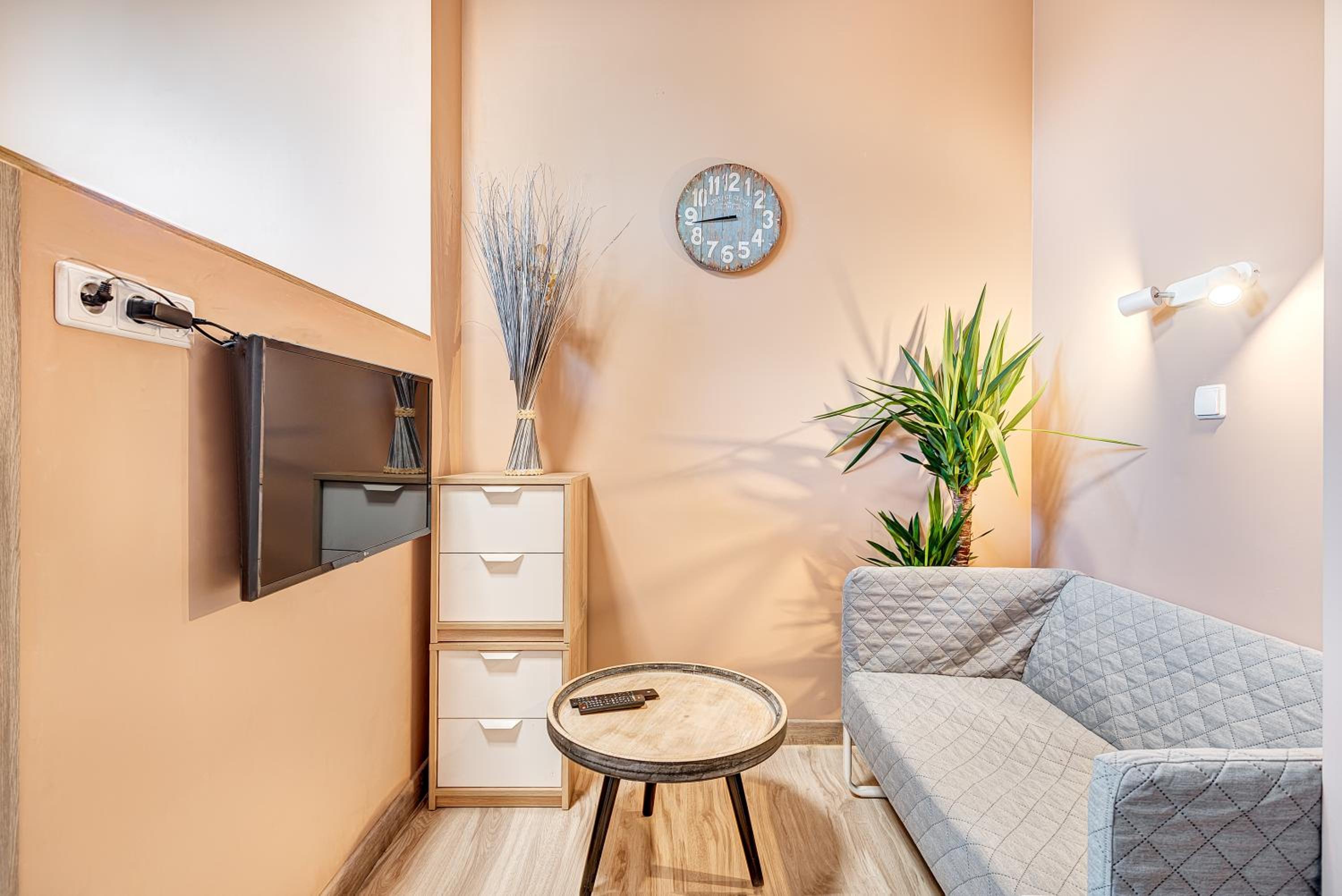 SAUNA 4 bedrooms Apartment with Parking