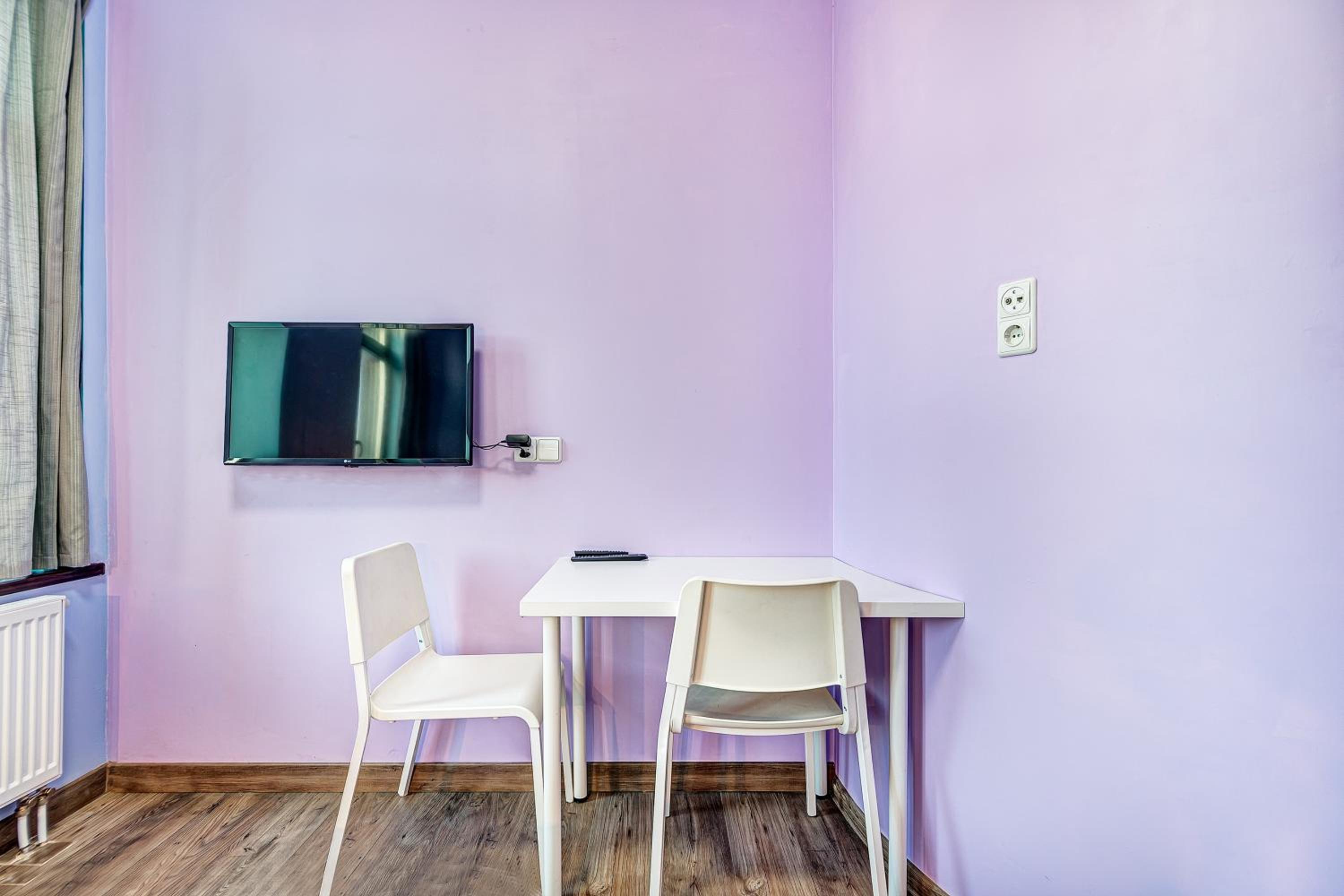 SAUNA 4 bedrooms Apartment with Parking